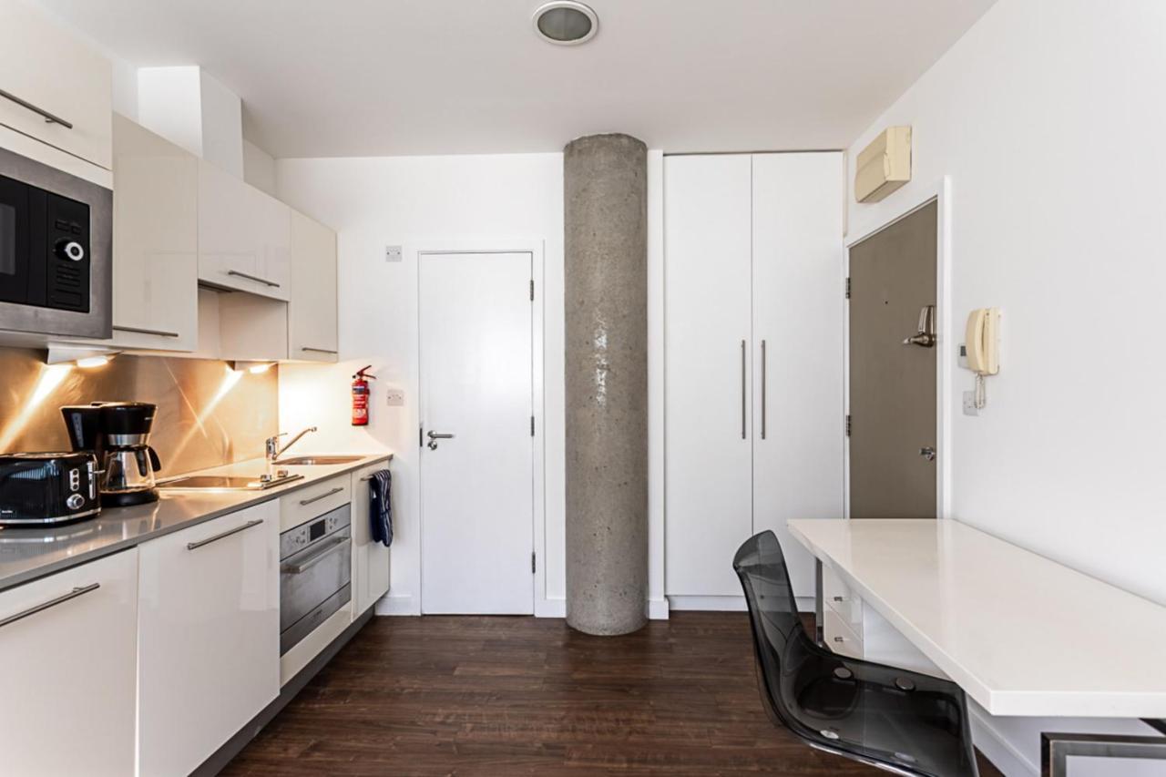 Chamber Street 1 Apartment London