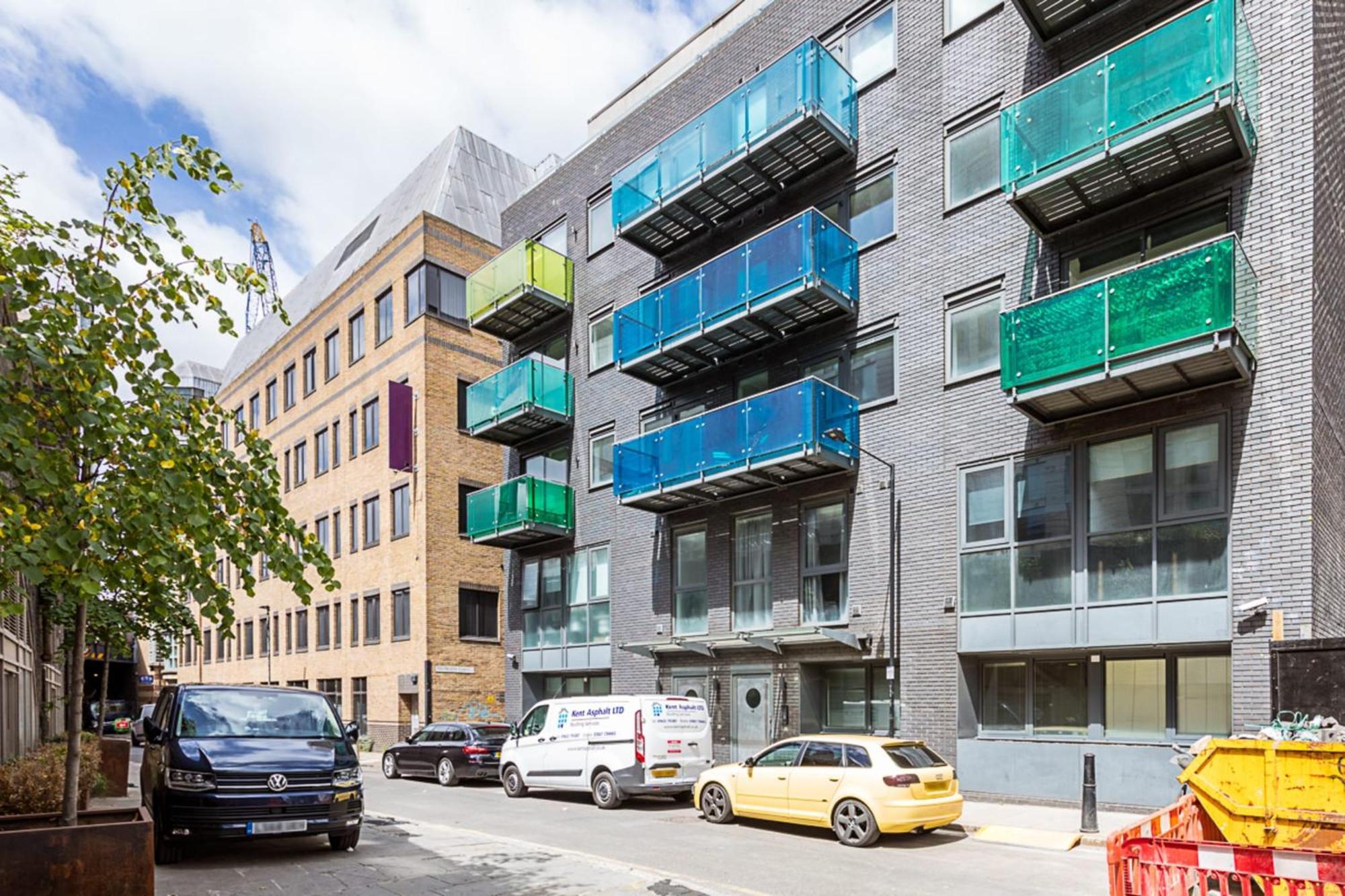Chamber Street 1 Apartment London