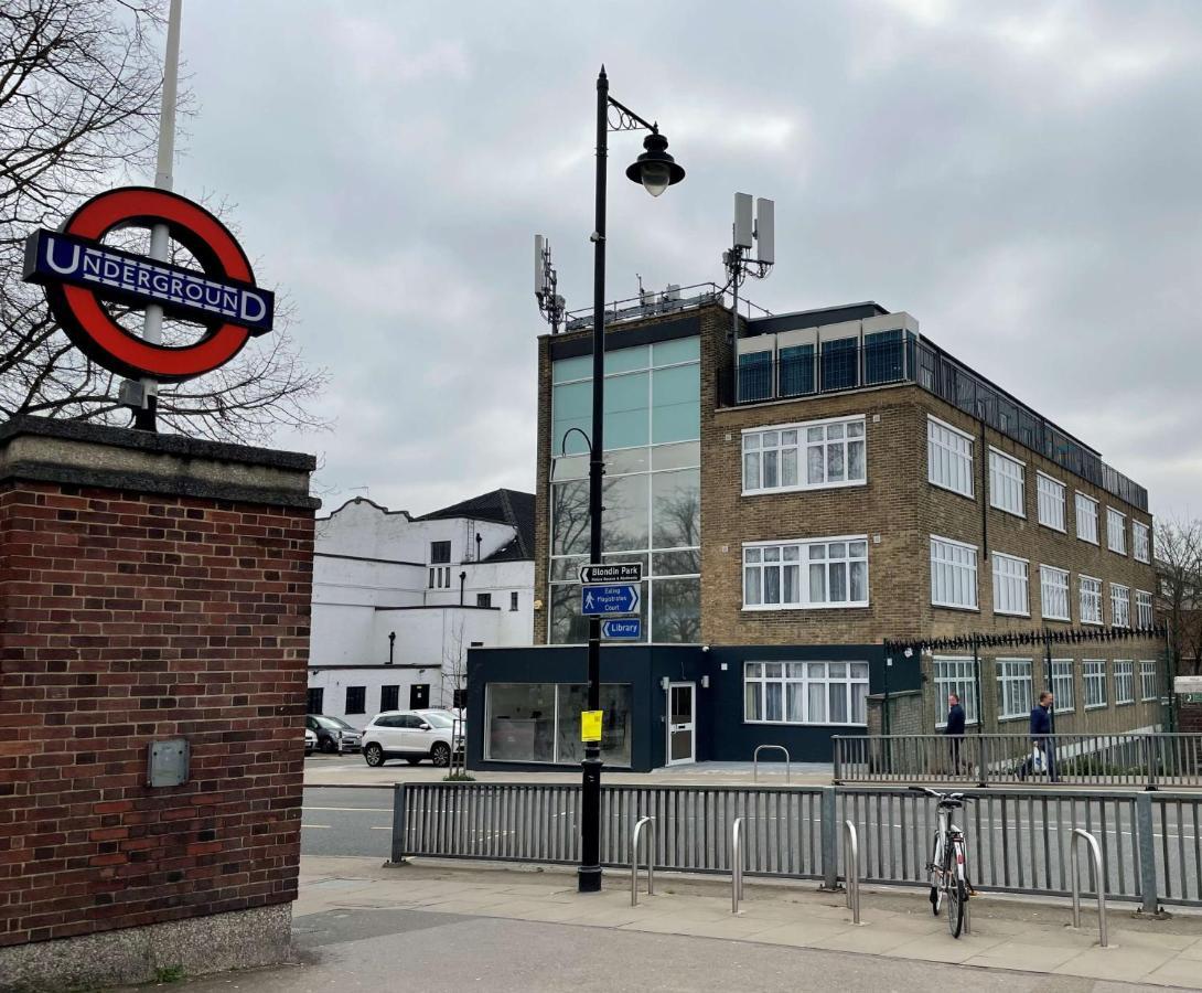Western Northfields Ealing Hotel Londra
