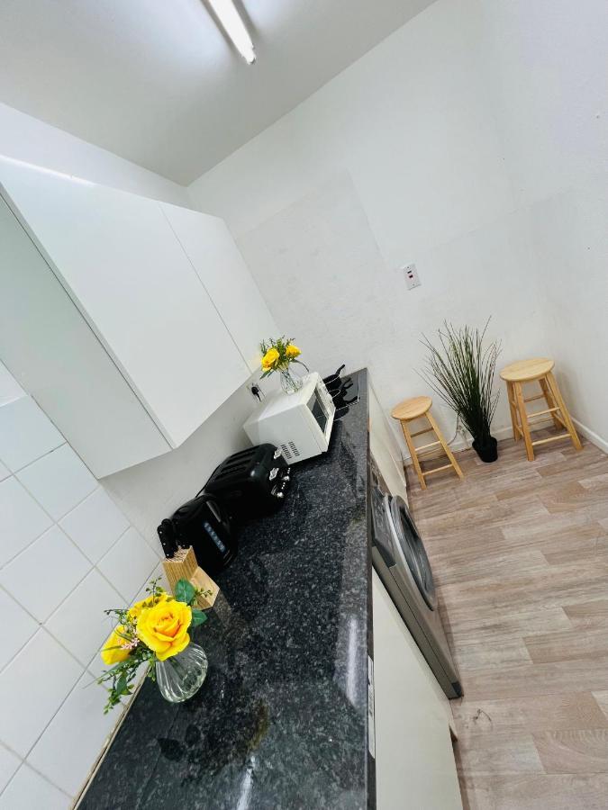 2-bedroom Living Flats Near Edgware Road *