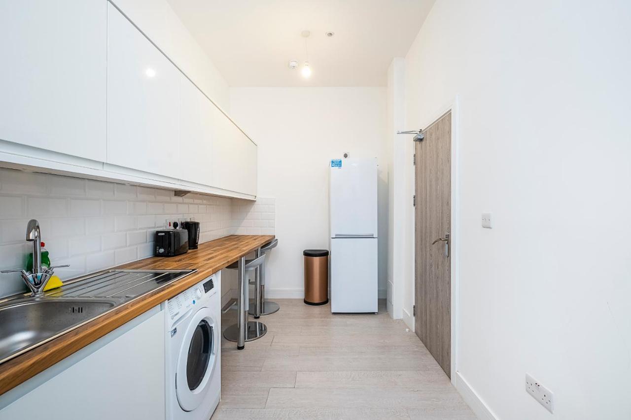 Ensuite Rooms, Anson Road - Sk London