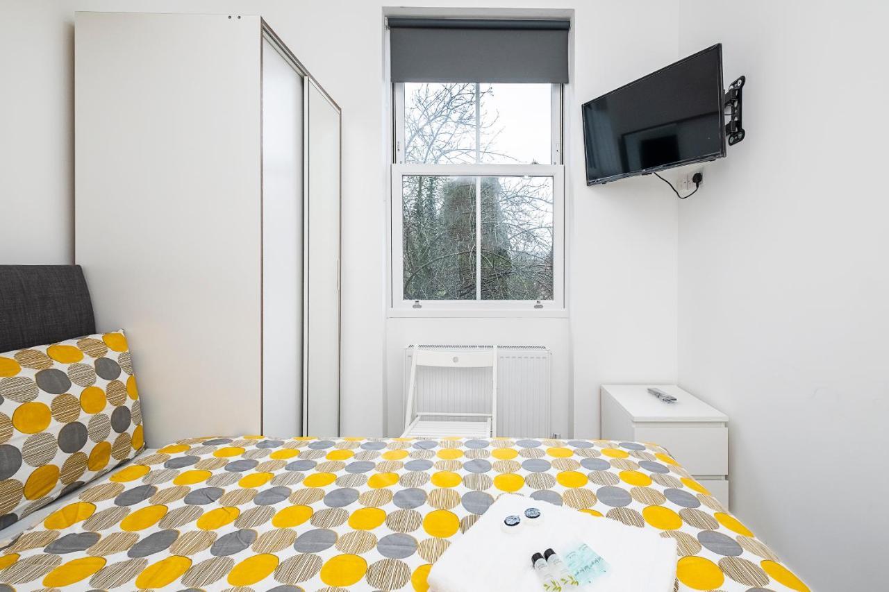 Ensuite Rooms, Anson Road - Sk * London