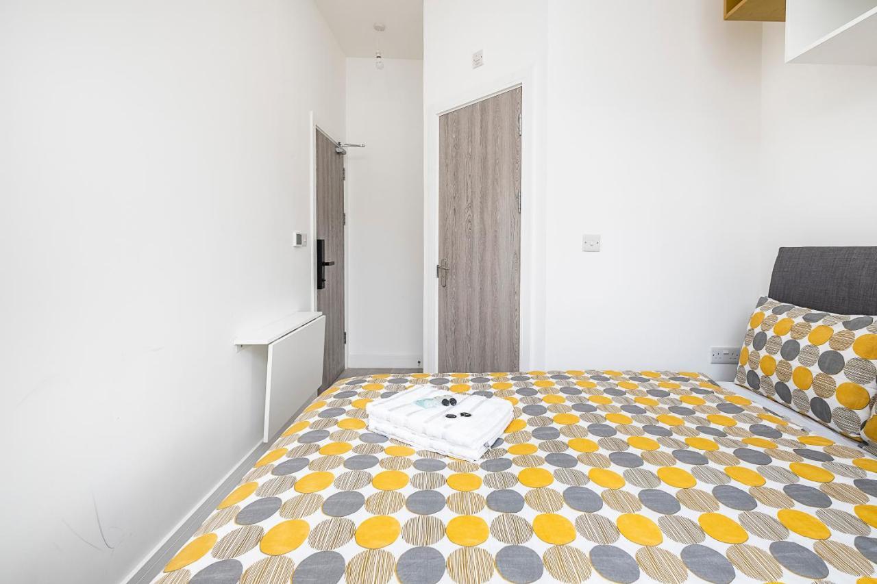 Ensuite Rooms, Anson Road - Sk London