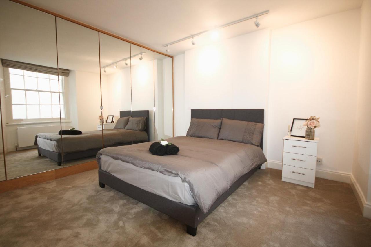 Superb Flat Near Victoria Station Londen