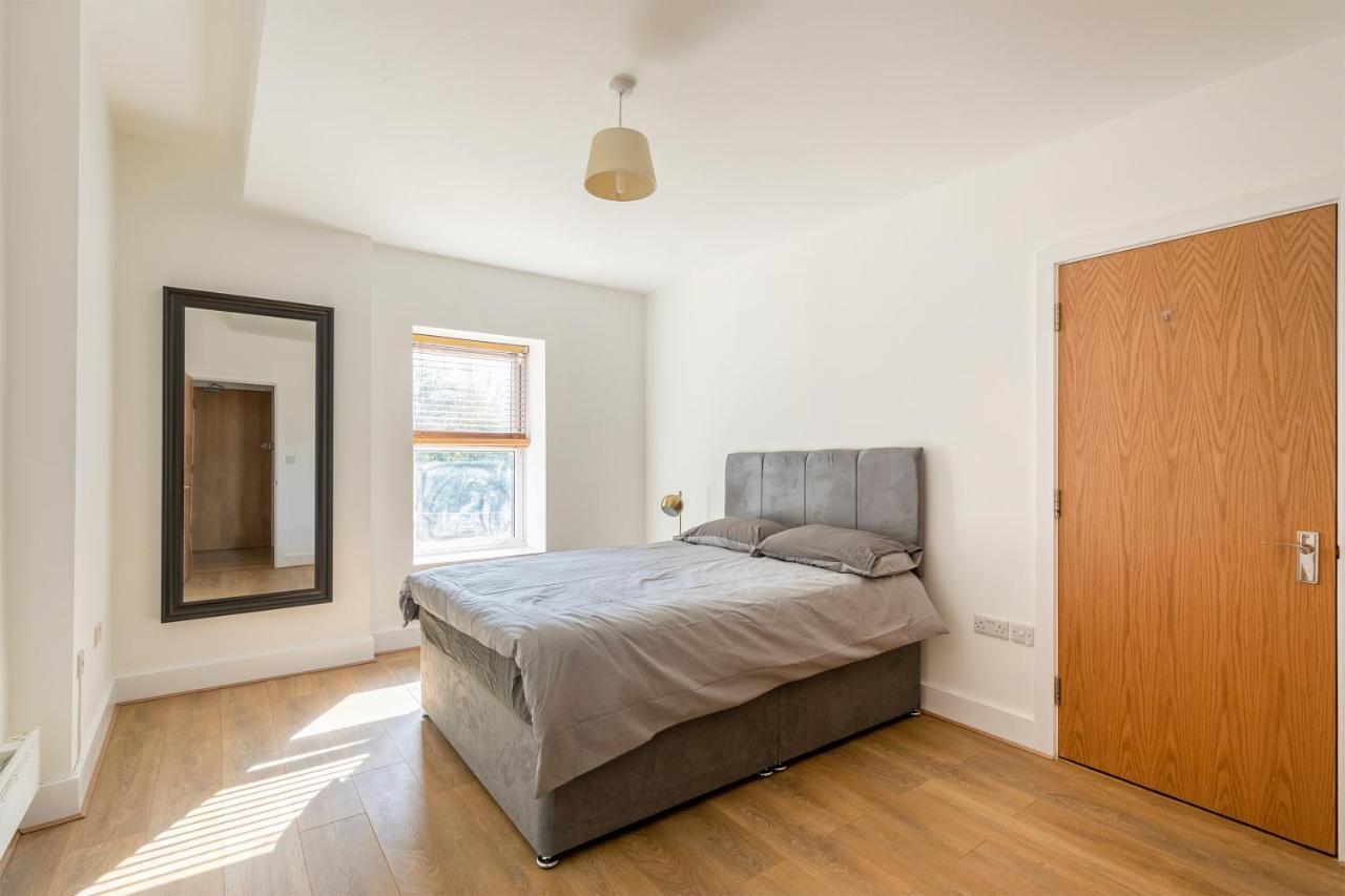 Prime Location Flats Apartment London