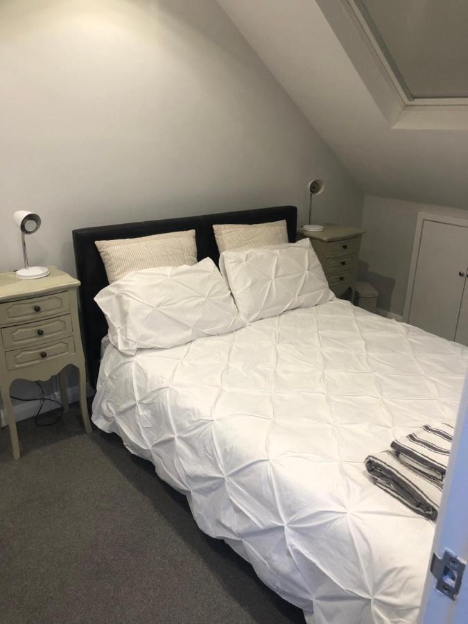 Great 4 Bedroom In Tooting Lejlighed London