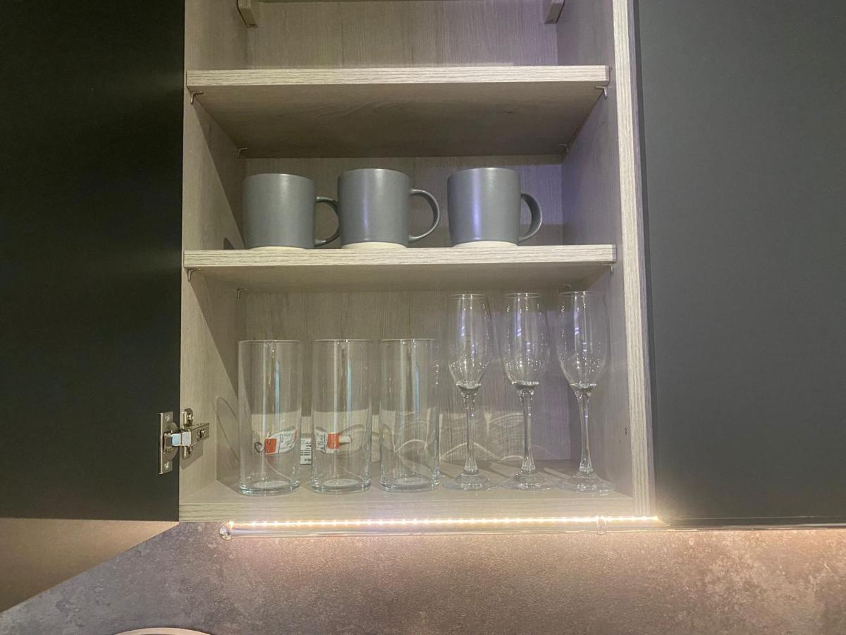 Apartment New Luxury Cyberpunk 1bed Studio Serviced Notting Hill Free Wifi & Netflix Location Perfect For Solo & Coupled Guests London