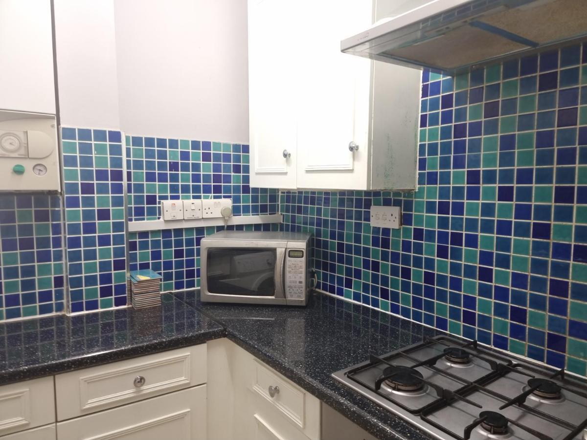 Beautiful 2 Bedroom Flat In Frampton Street * Londra