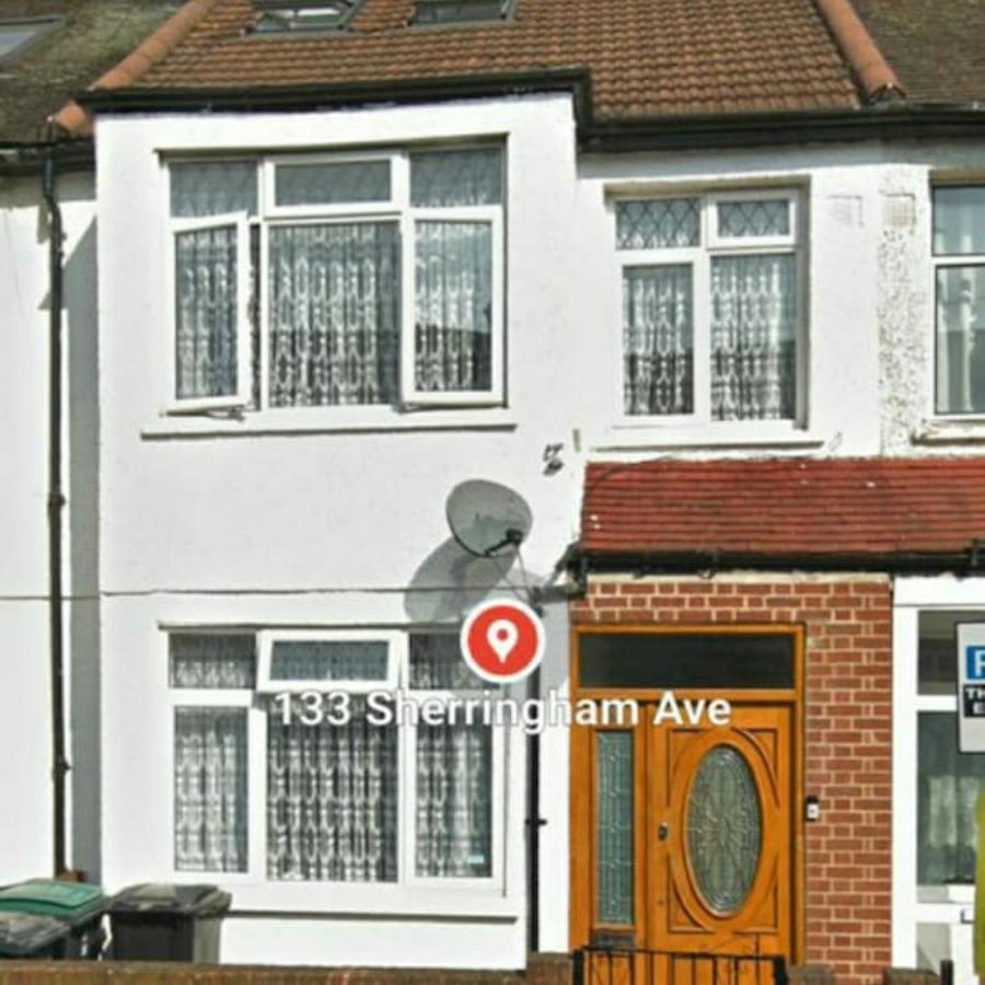 Homestay Deluxe Near Tottenham Hotspur Stadium