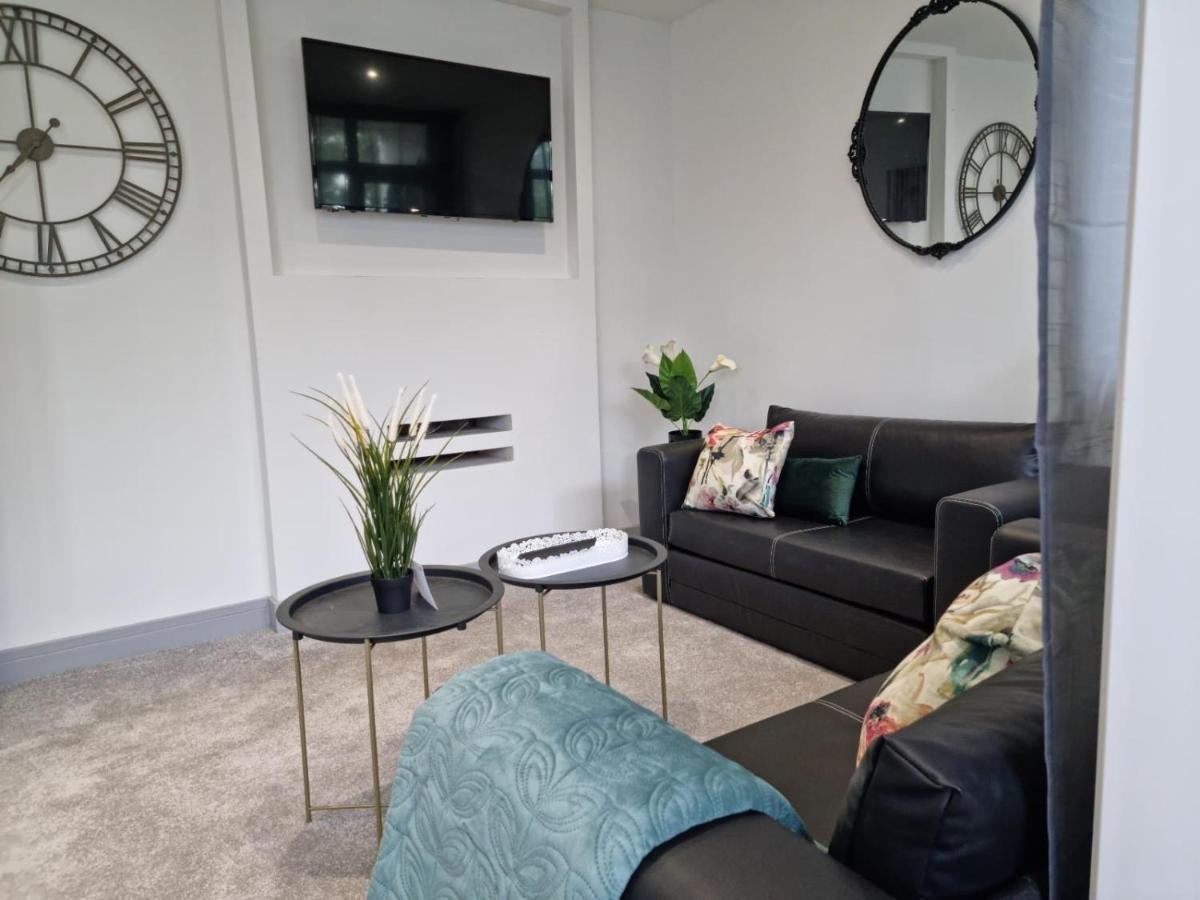 Remarkable 3-bed In Londra