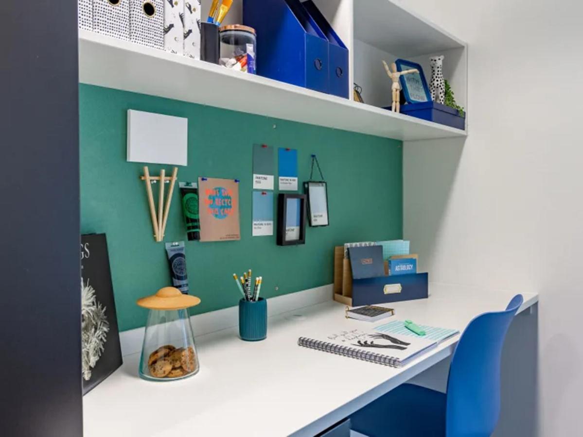 Affittacamere Modern Rooms In Wembley, Sk *