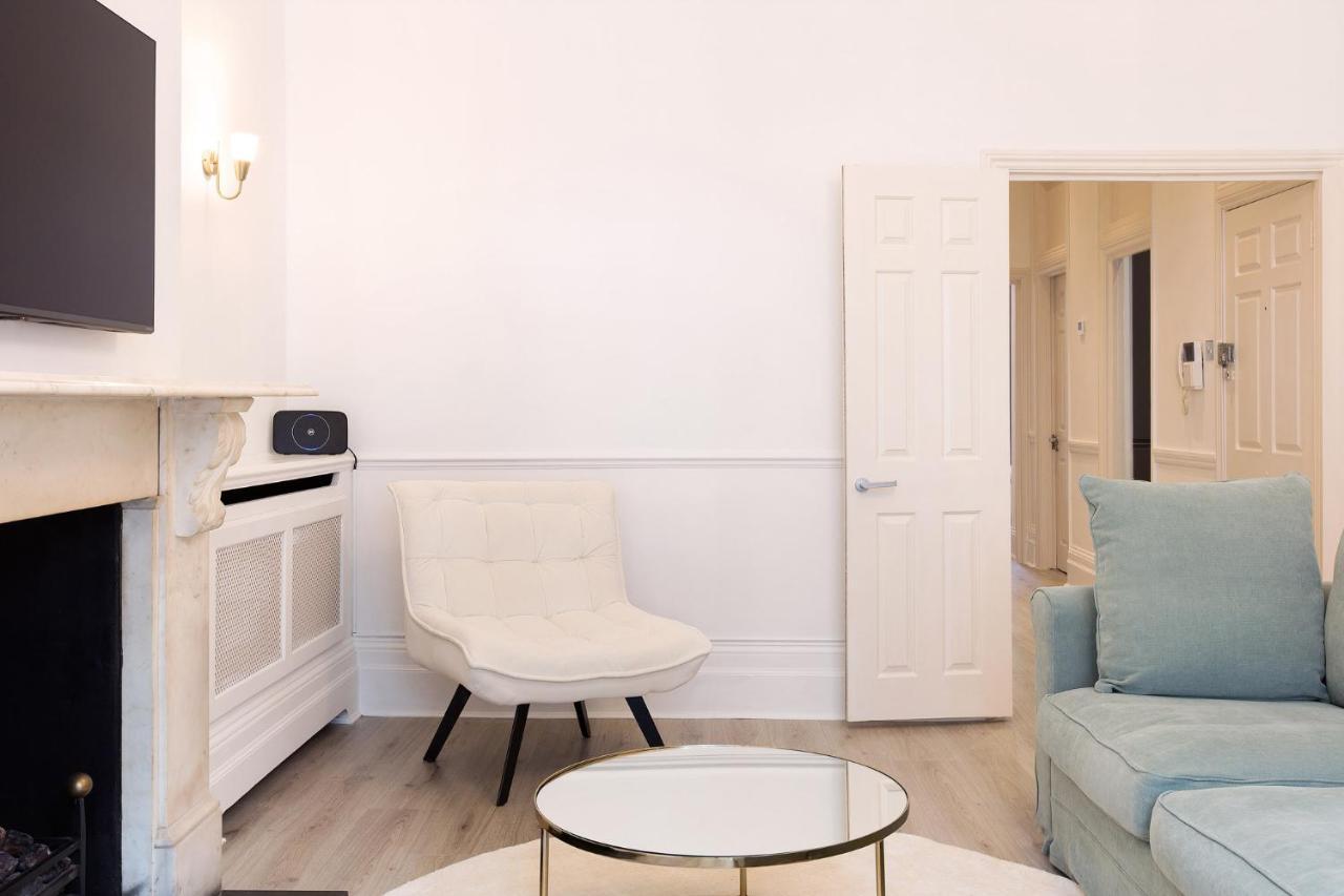 Elegant 2 Bedrooms In Chelsea With Patio Appartement