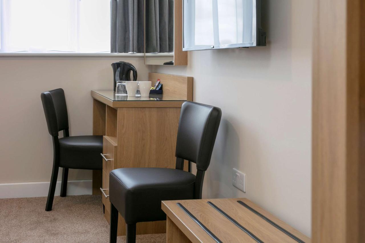 Western Northfields Ealing 3* Londra