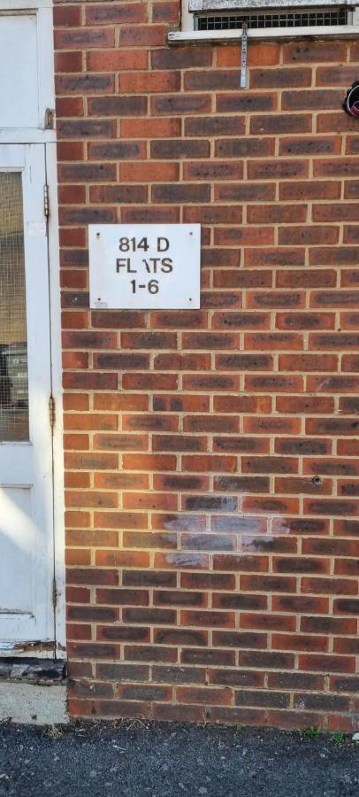 Private In Shares Flat Near Heathrow Airport Lejlighed London