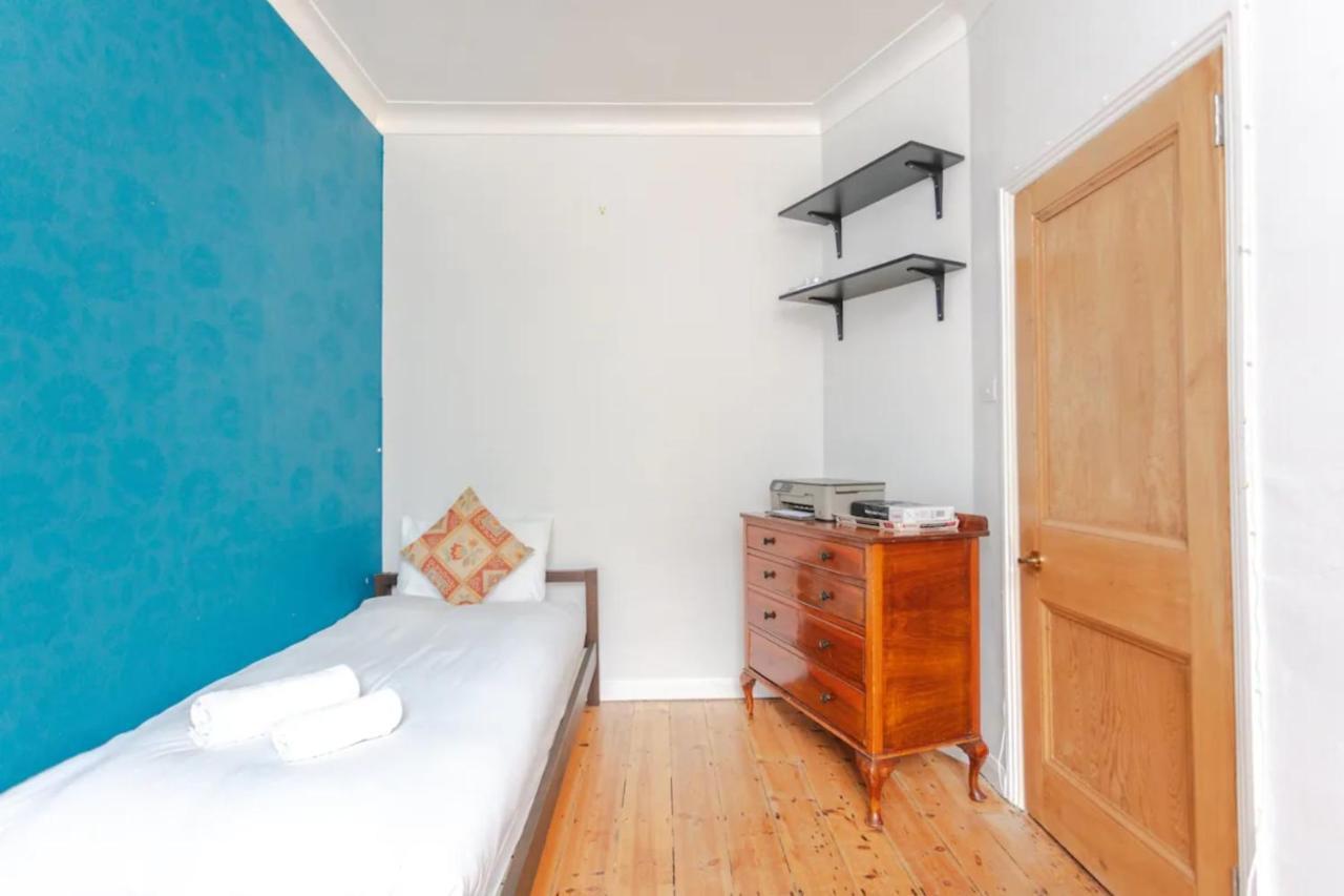 Cosy 2 Bedroom In With Garden * Londra