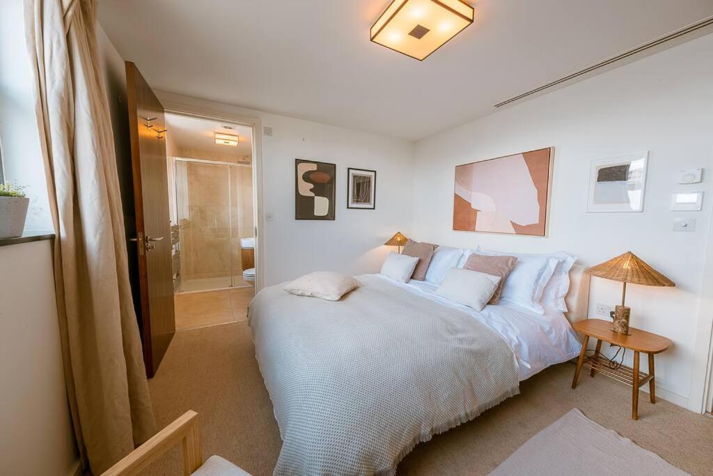 Penthouse. Roof Terrace. Shoreditch. Ac Apartment *