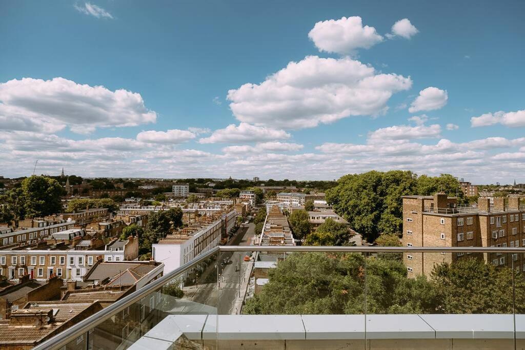 Penthouse. Roof Terrace. Shoreditch. Ac *