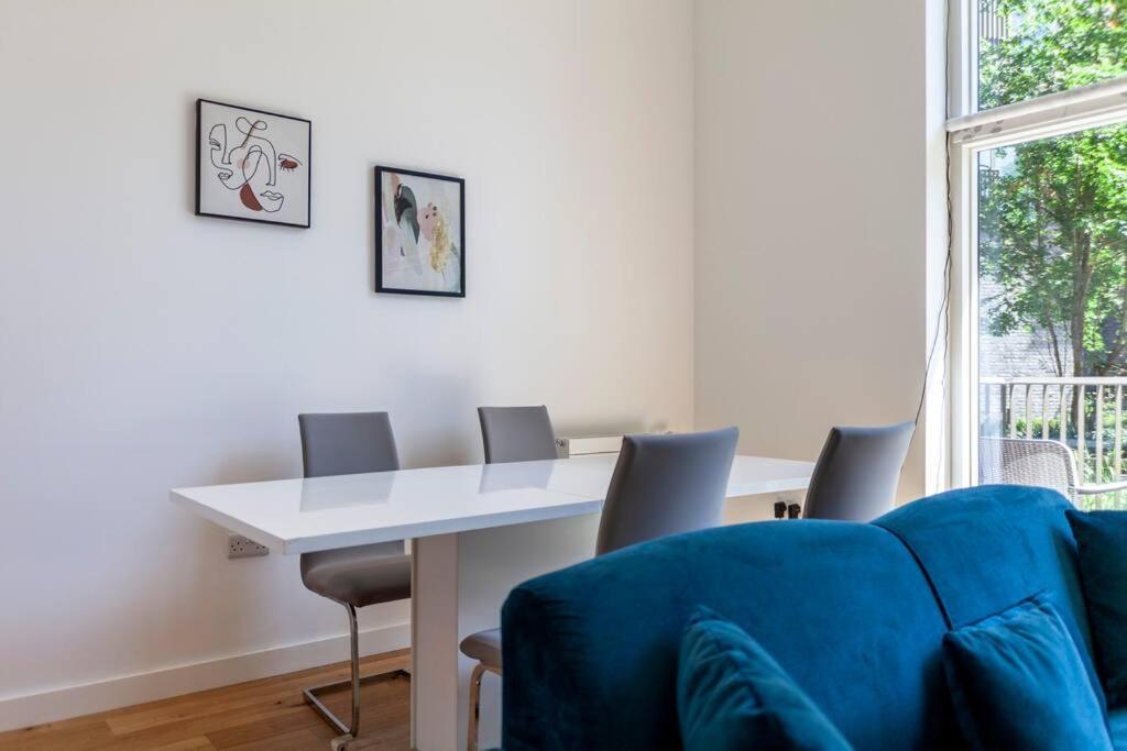 Appartement Stunning New 3 Bdr Duplex Wbalcony, East