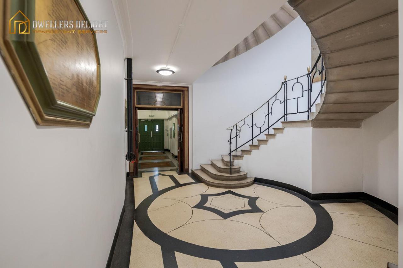 Entire 2 Bed Flat Plaistow,canning Town Prime Location In Appartement Londres