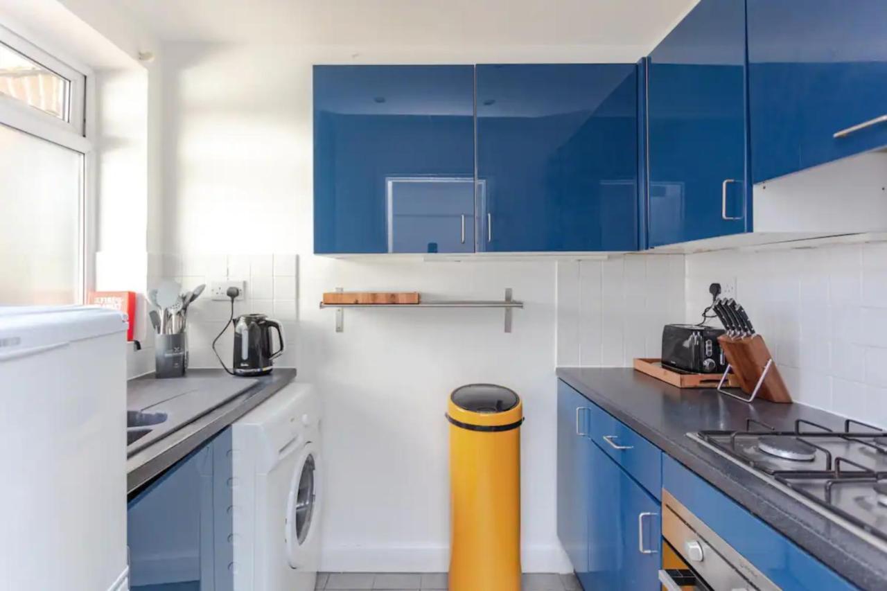Cosy 1 Bedroom In Earlsfield Sw * Londra