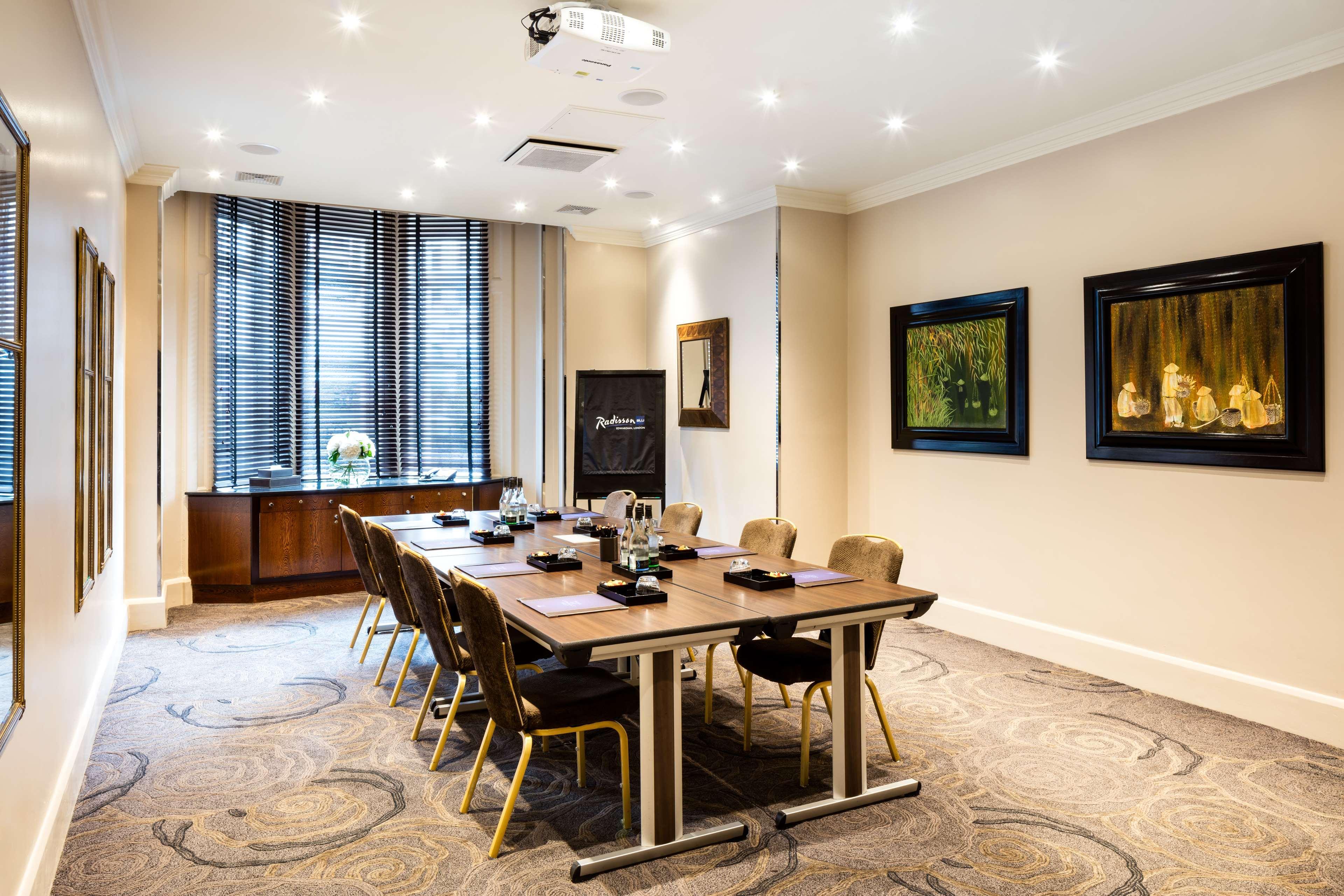 Hotell Radisson Blu Hotel, Tottenham Court Road - Formerly Kenilworth London
