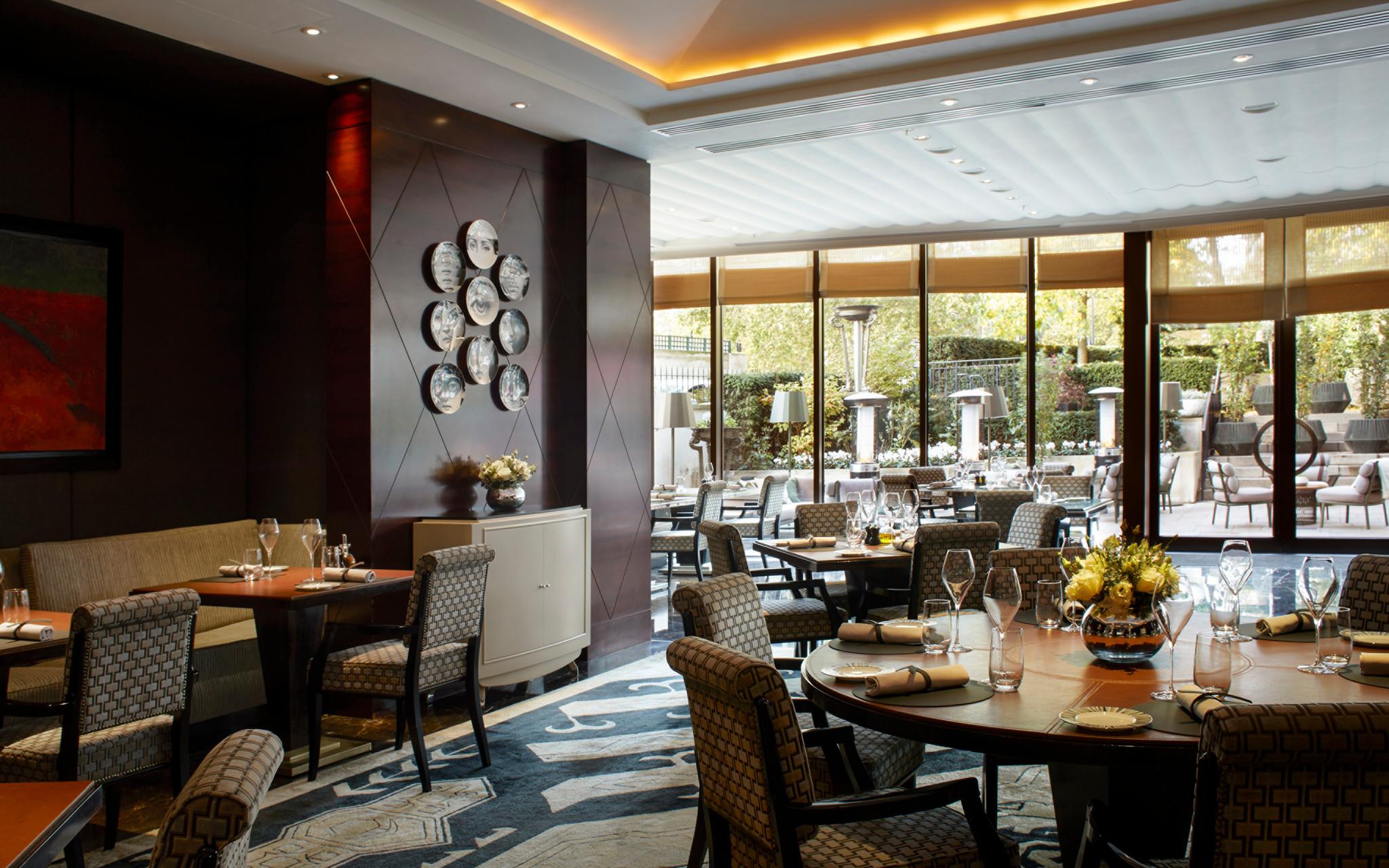 Four Seasons At Park Lane Hotel London
