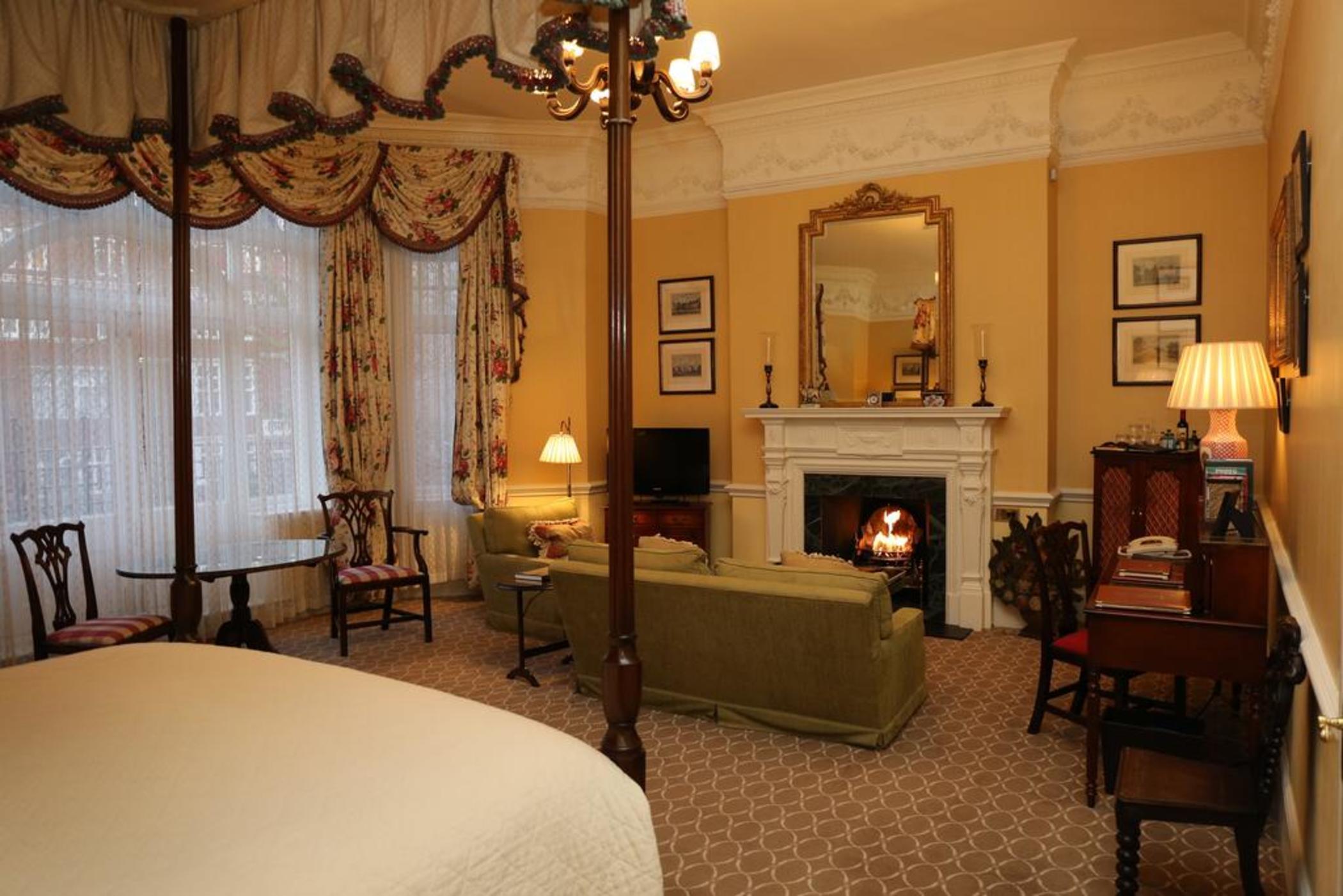 Hotel The Chelsea Townhouse By Iconic Luxury London