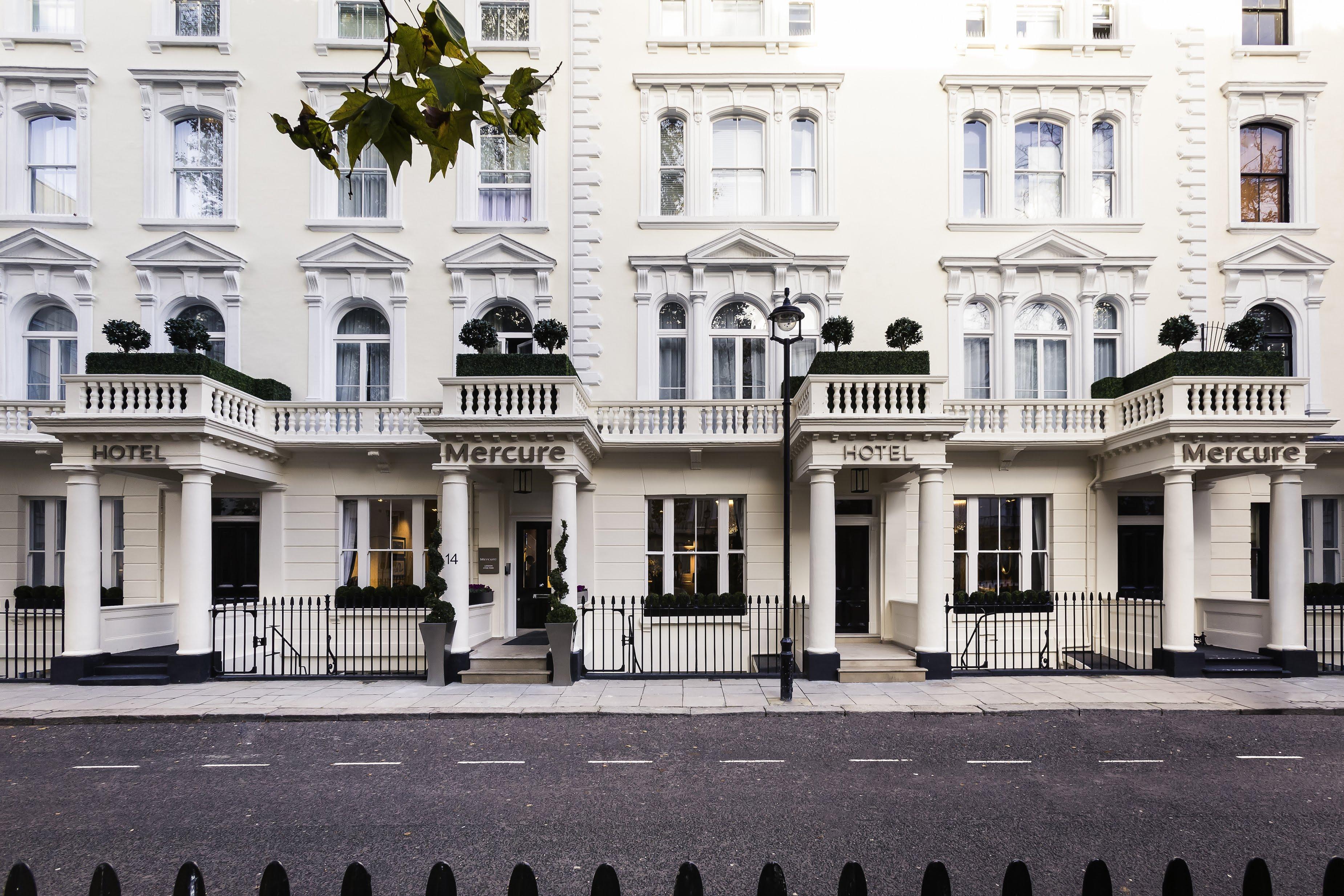 Mercure Hyde Park 4*