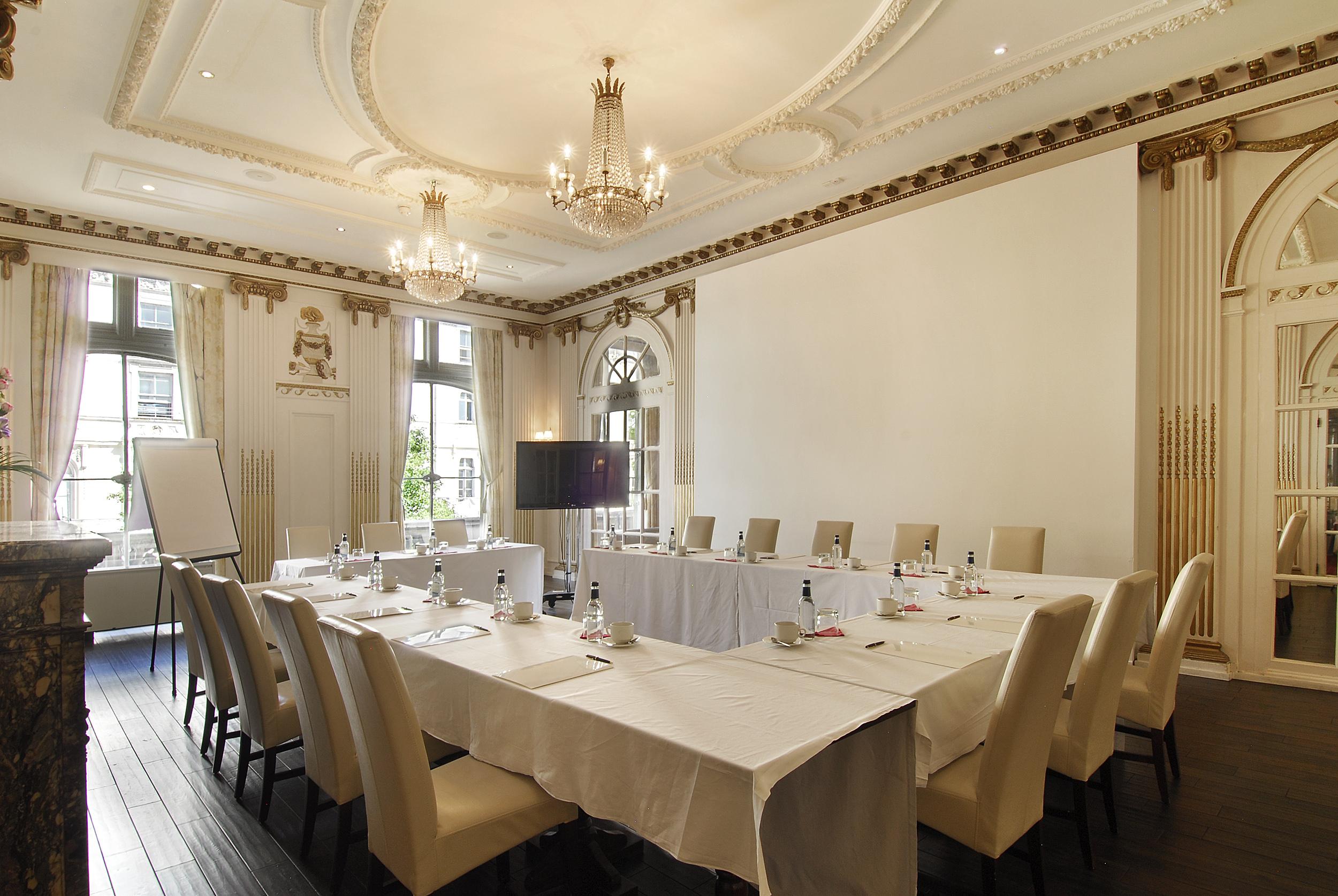 Grand Royale Hyde Park Hotel London