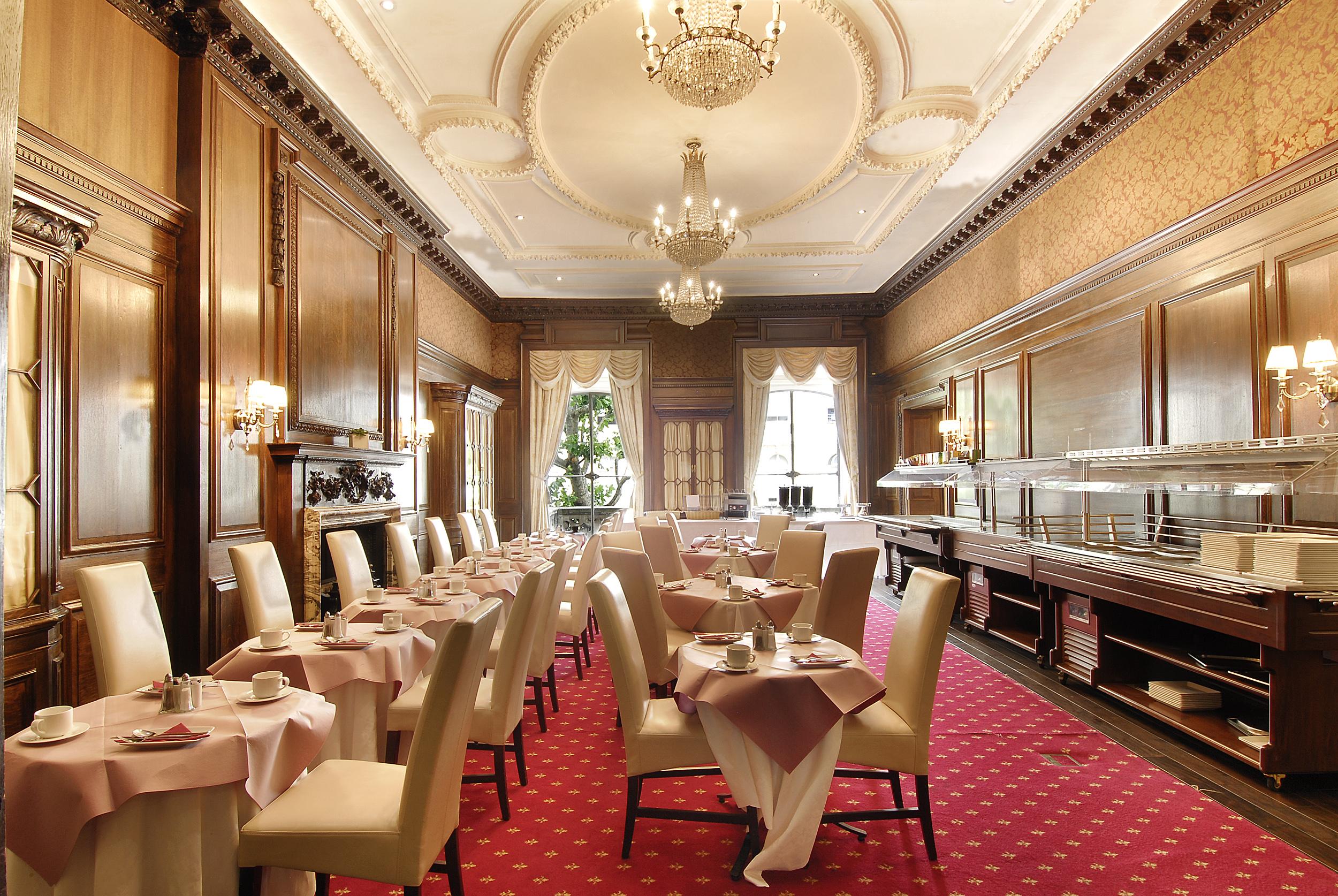 Grand Royale Hyde Park Hotel