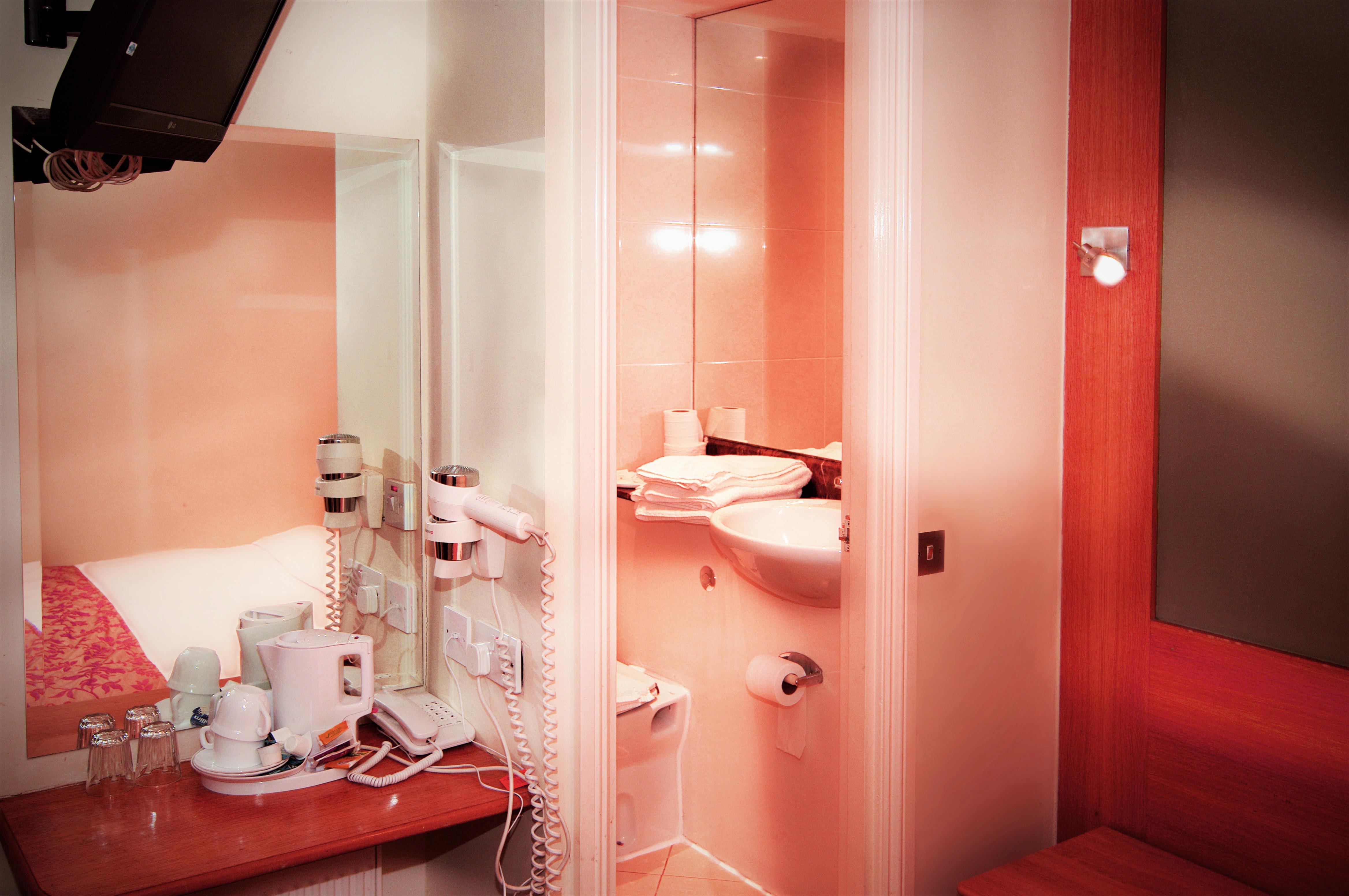 Hotell Westbury 3*