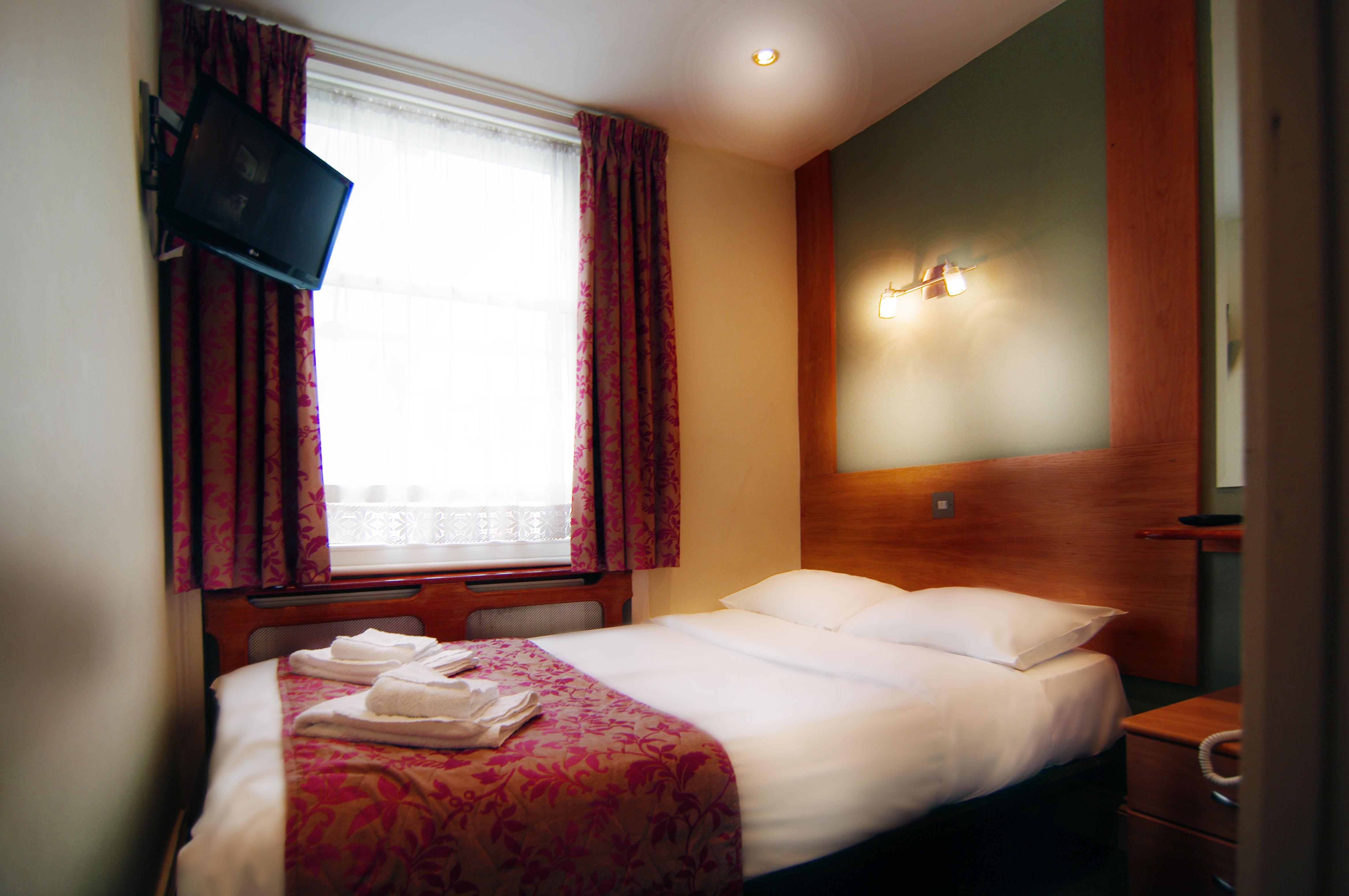 Hotell Westbury 3*