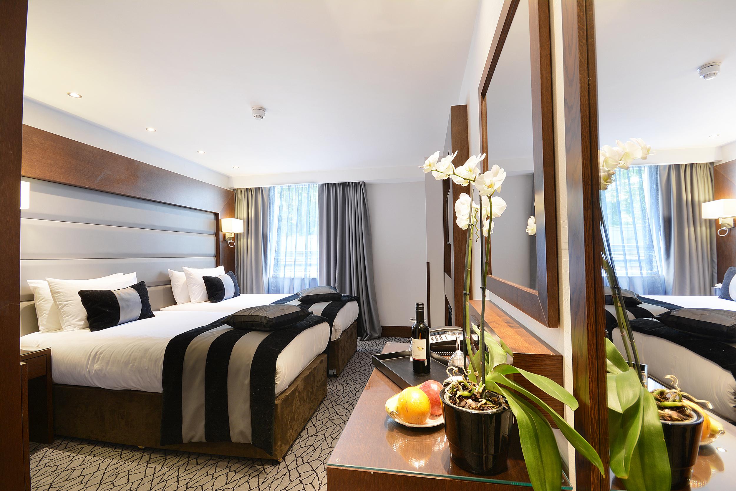 Inhabit Queen's Gardens, A Member Of Design Hotell
