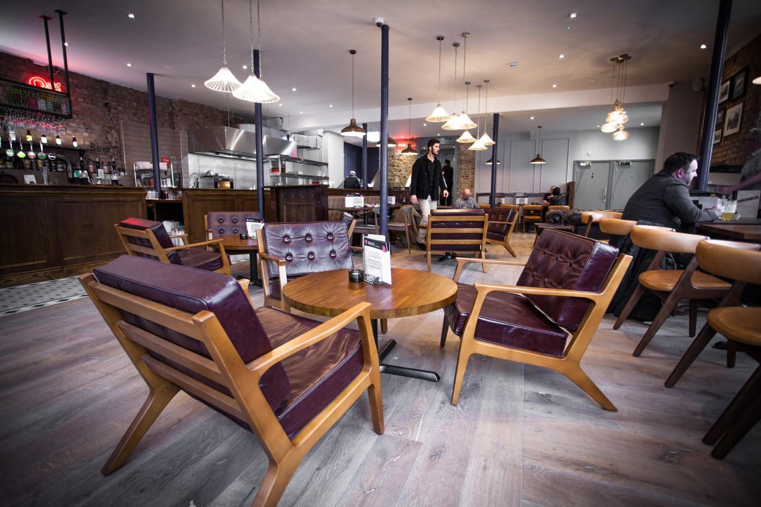 Hostel Publove @ The Crown, Battersea *