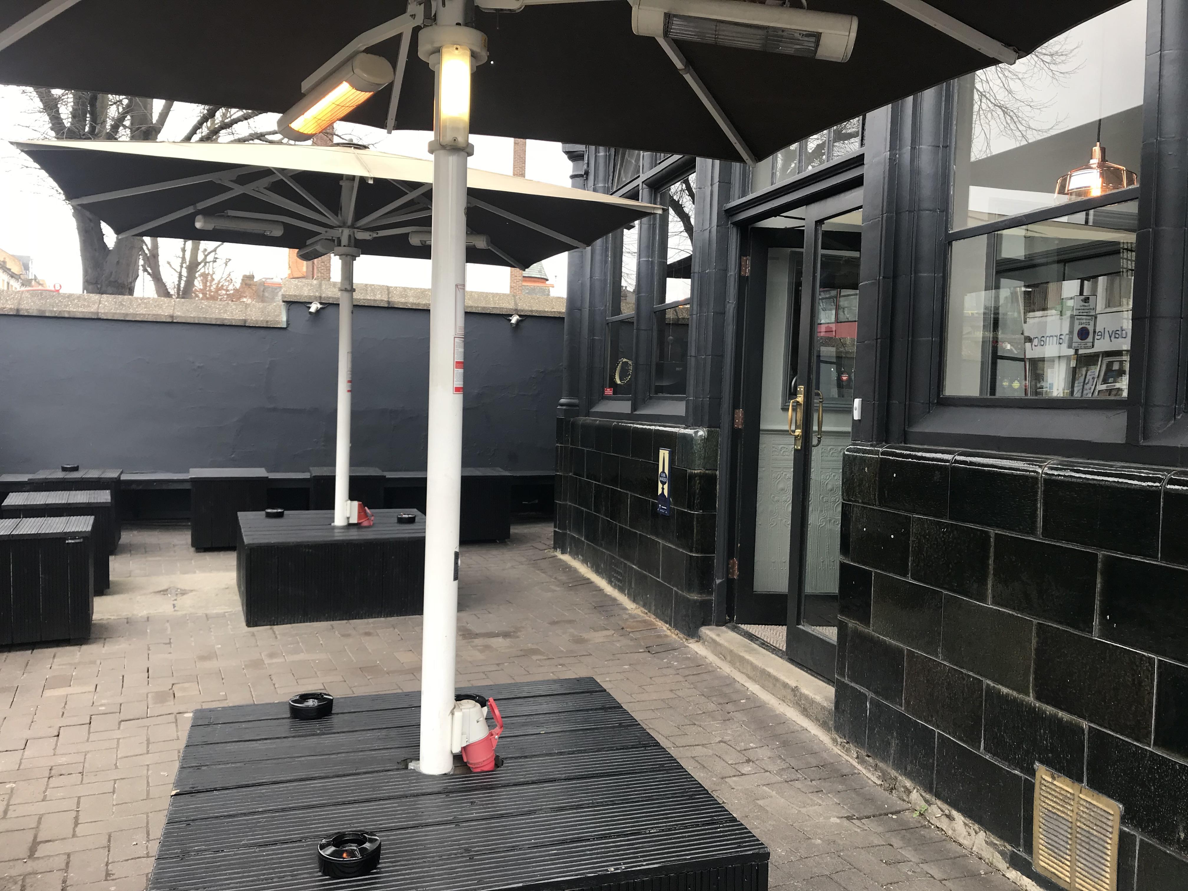 Hostel Publove @ The Crown, Battersea London