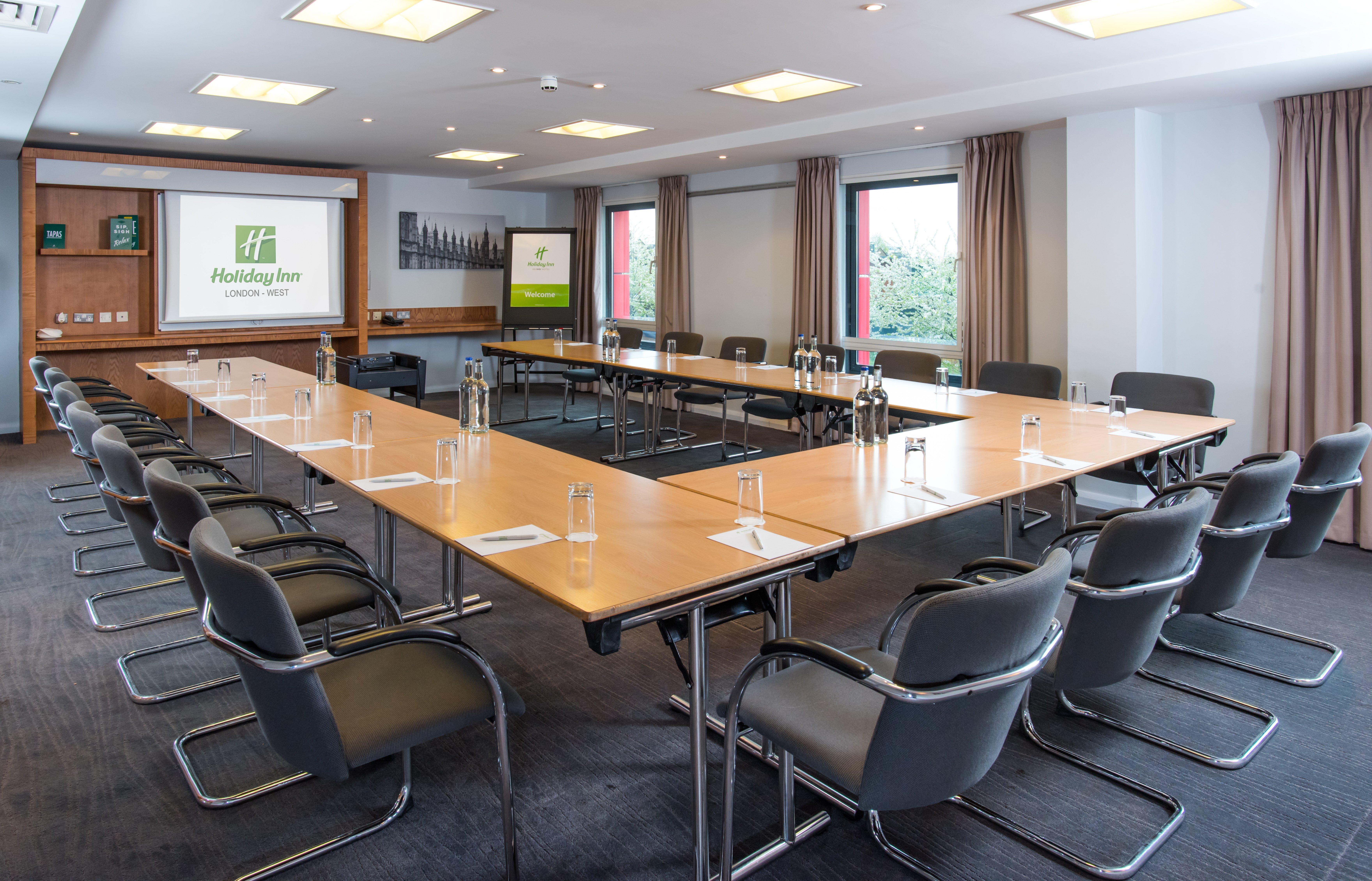 West By Ihg Hotell