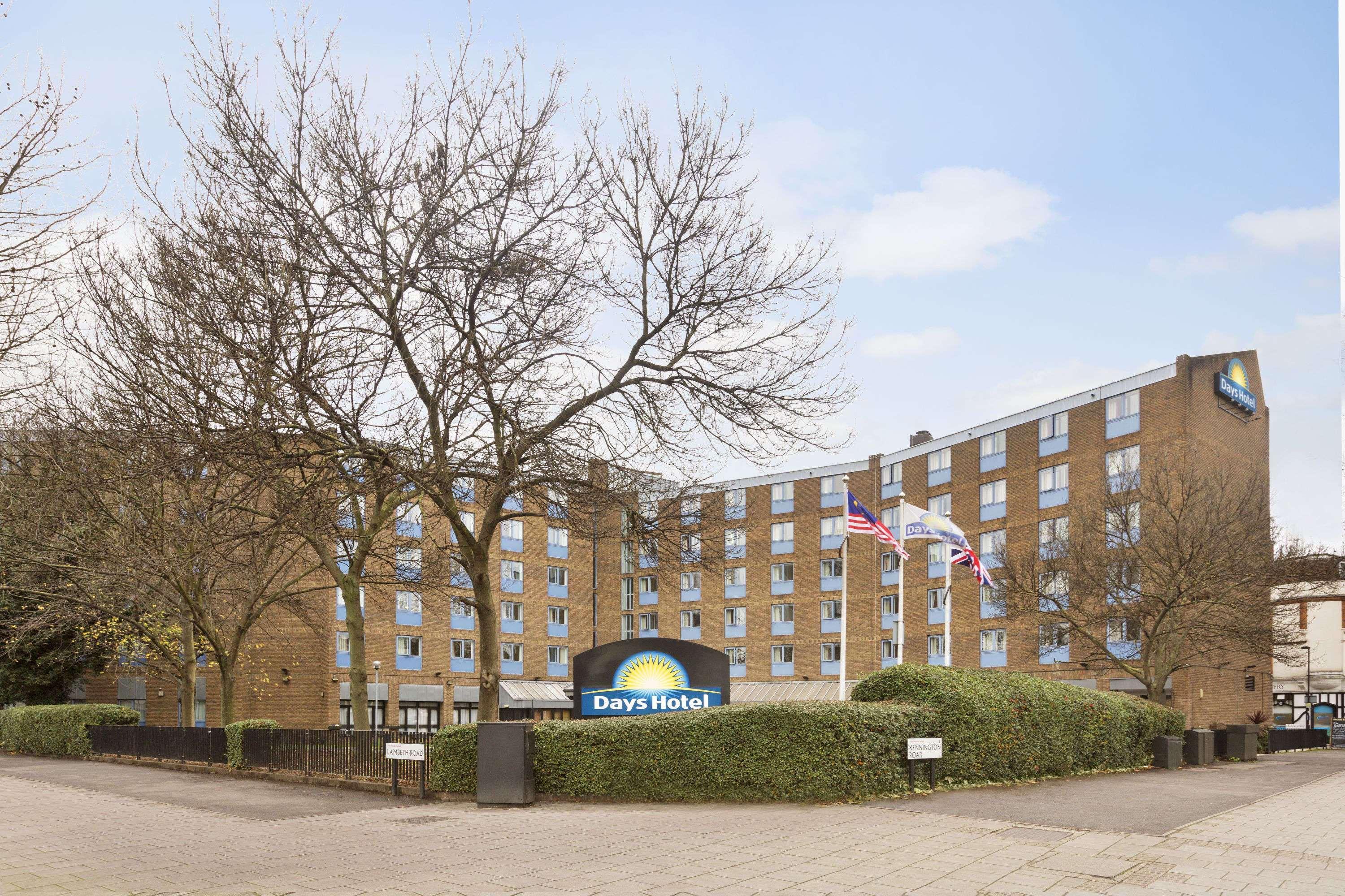 Waterloo Hub And Hotel