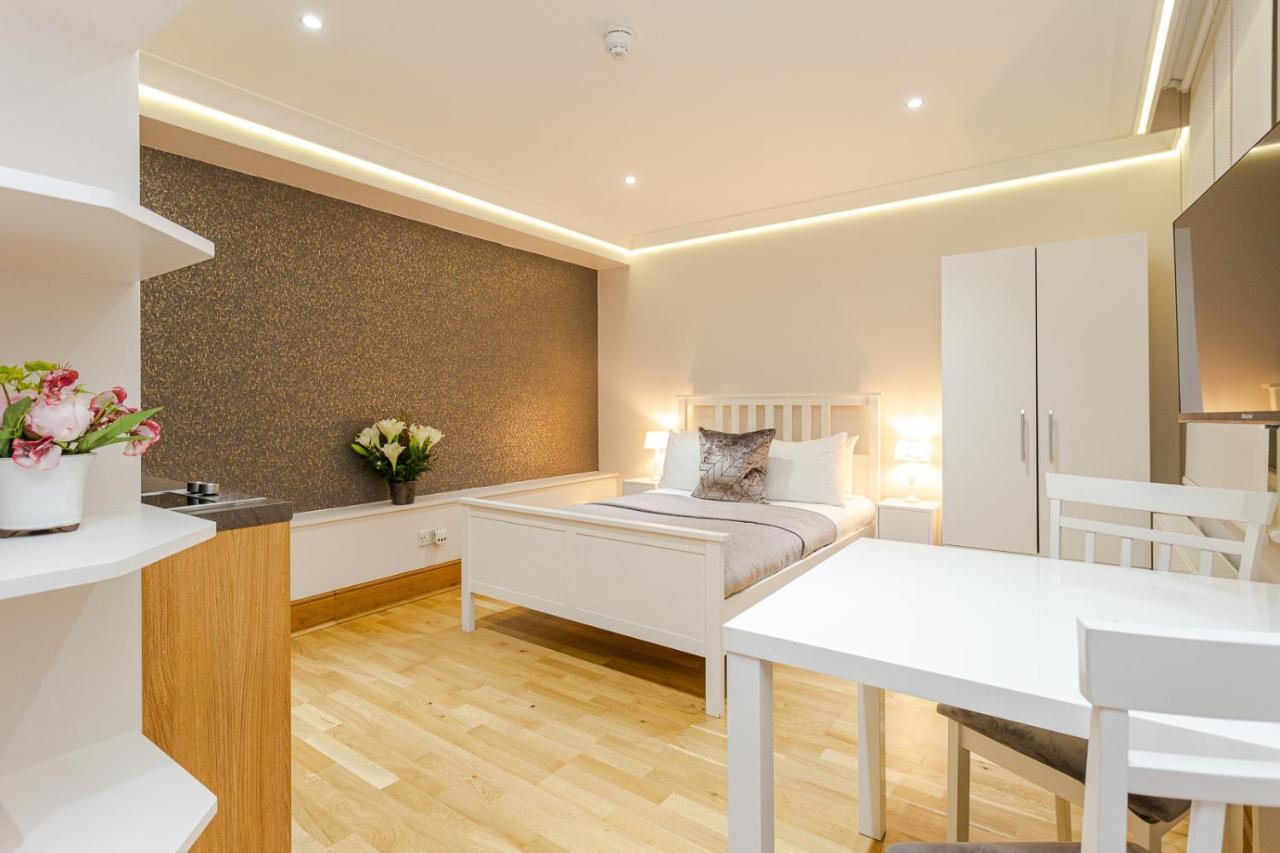 Guilford Street Apartment
