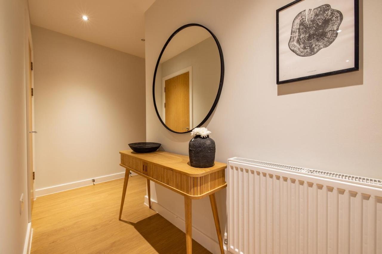 The Limehouse Classic - Endearing 2bdr Flat With Balcony * Londra