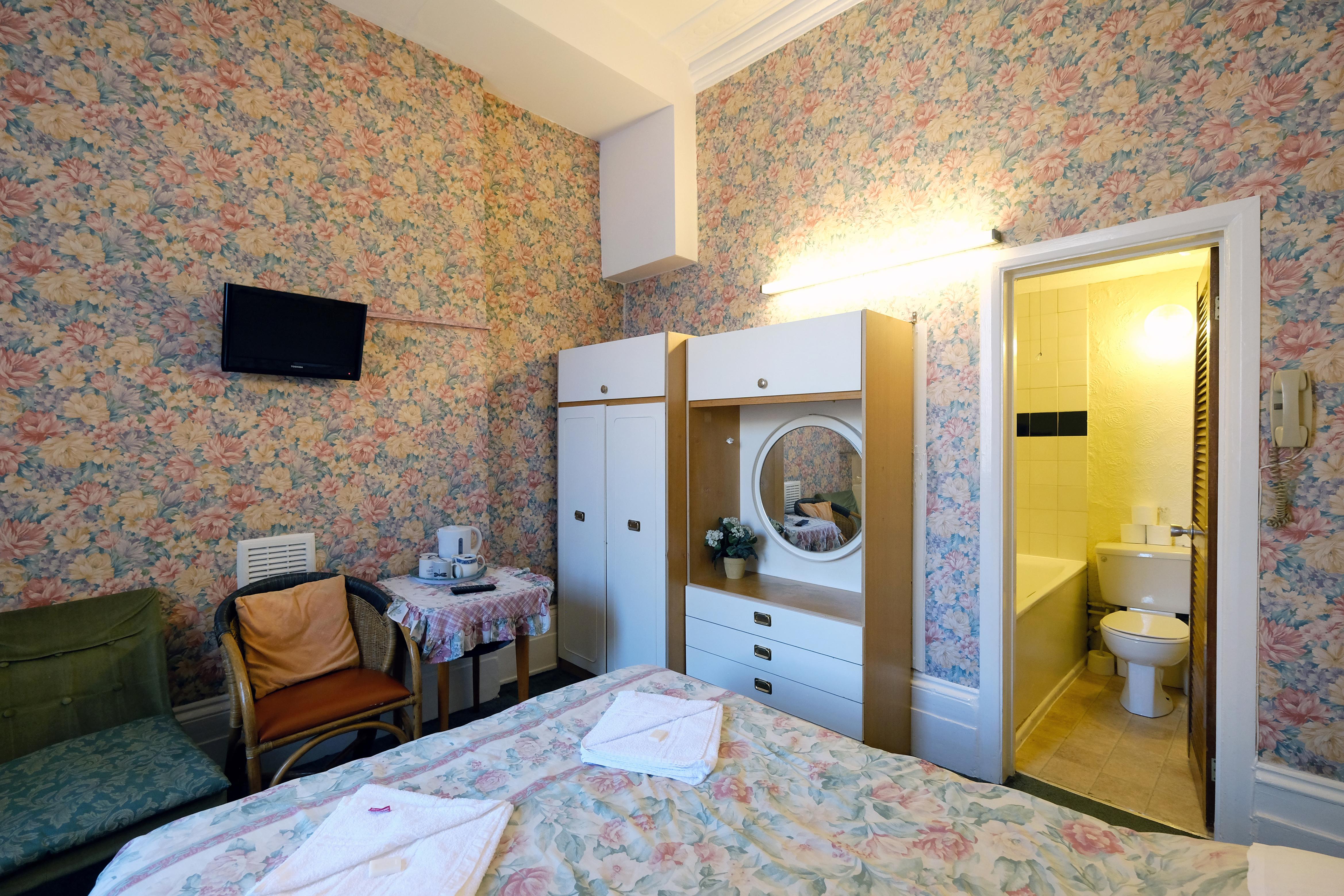 Fairways Paddington Hotel 2*