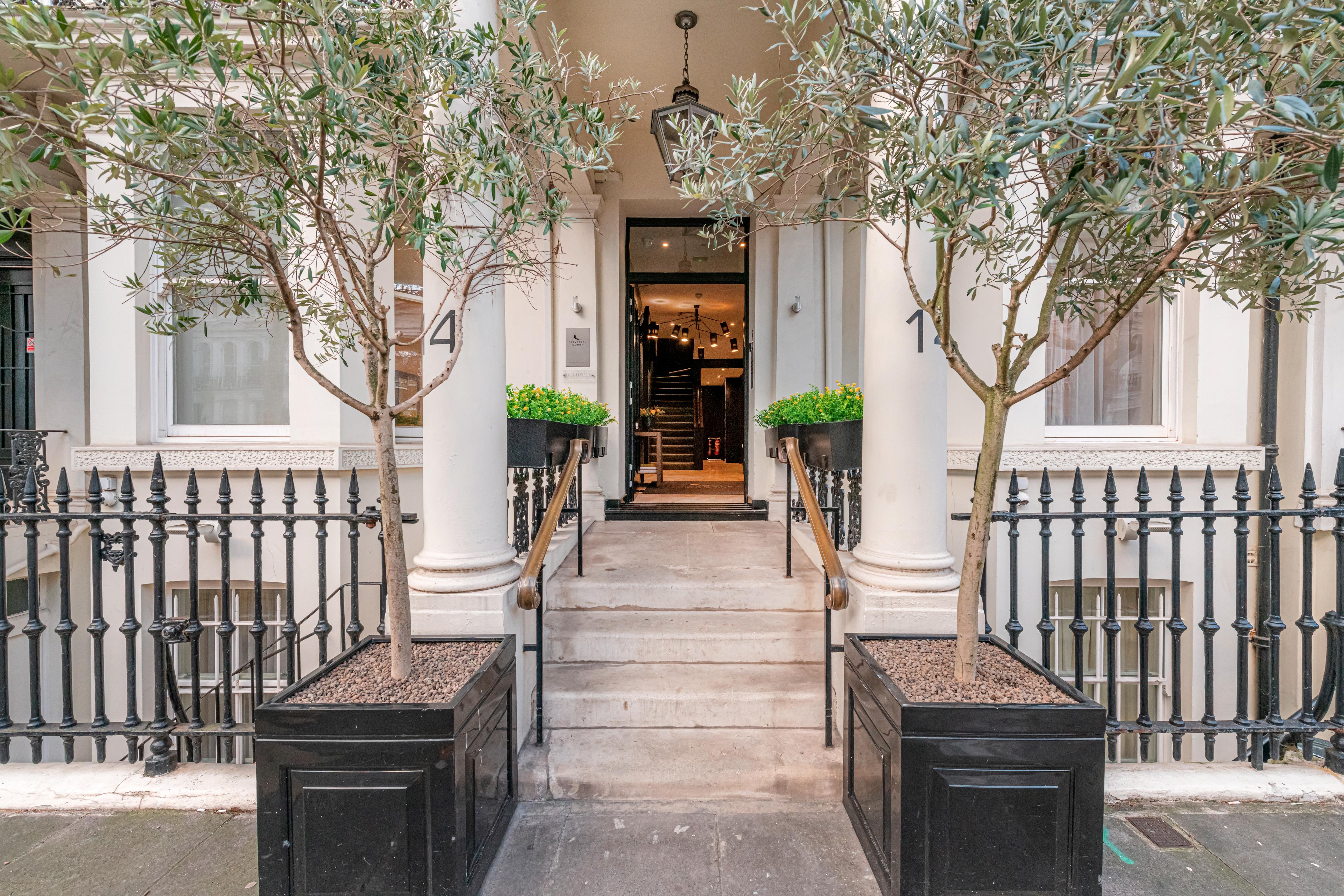 Claverley Court Knightsbridge Aparthotel London
