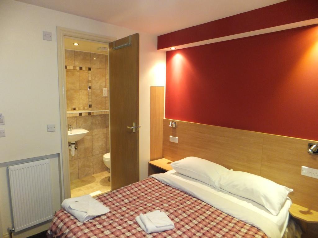 Carlton Guest house 2*