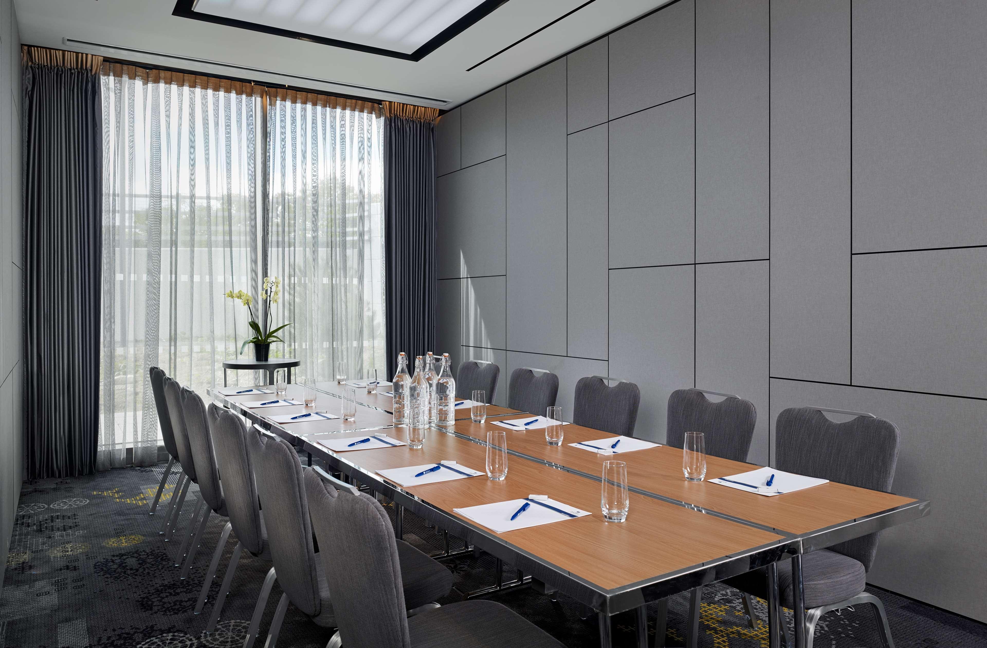 Hotel Park Plaza London, Park Royal