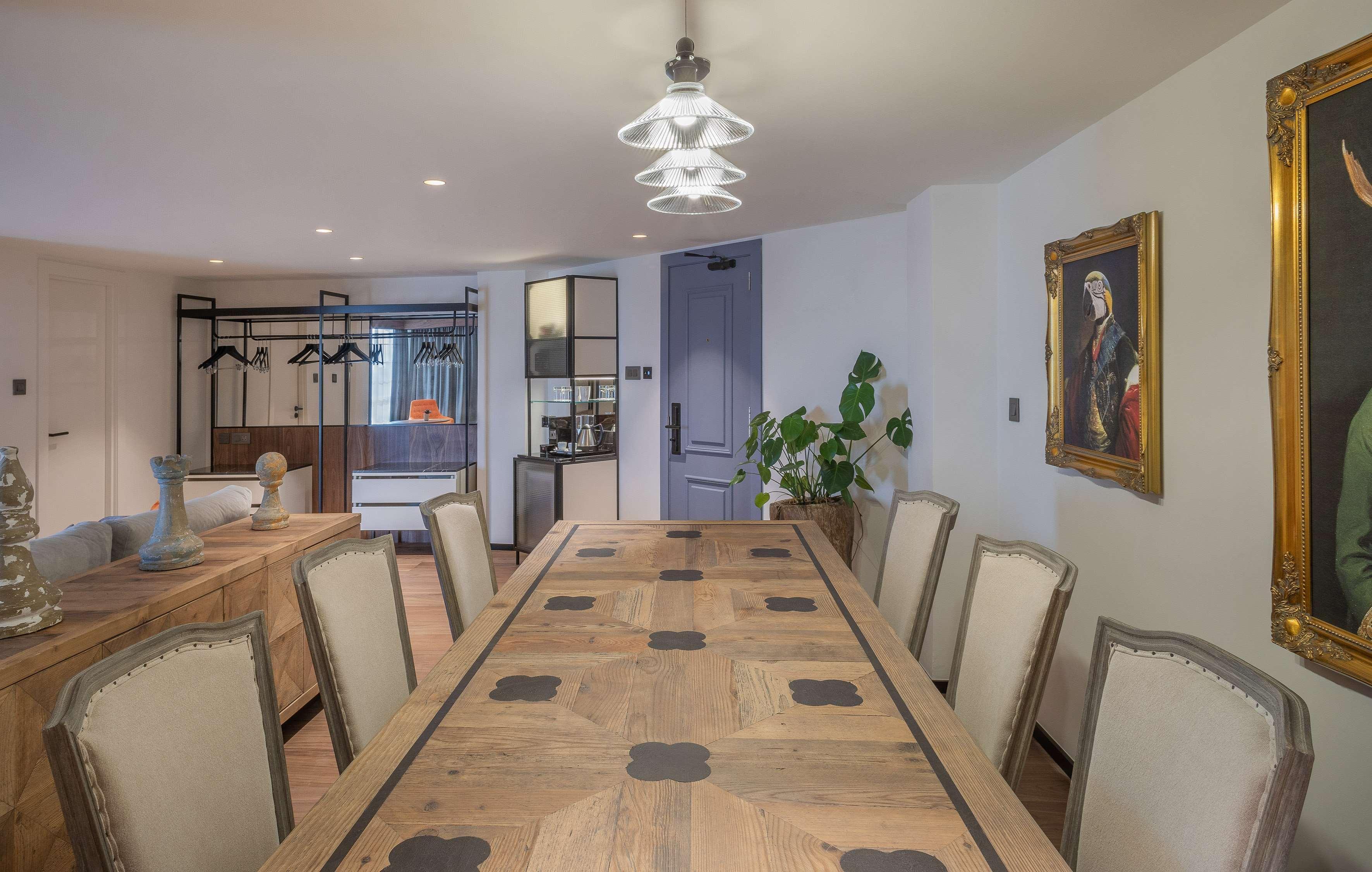 Hotel The Level At Melia White House