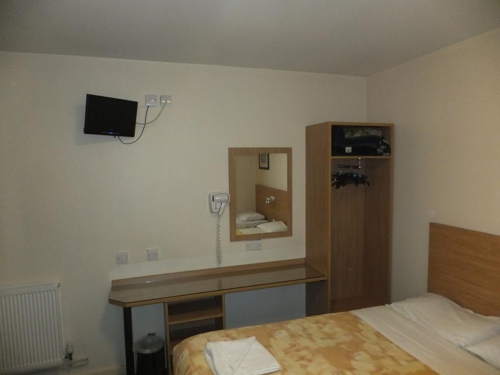 Colliers Guest house 2*