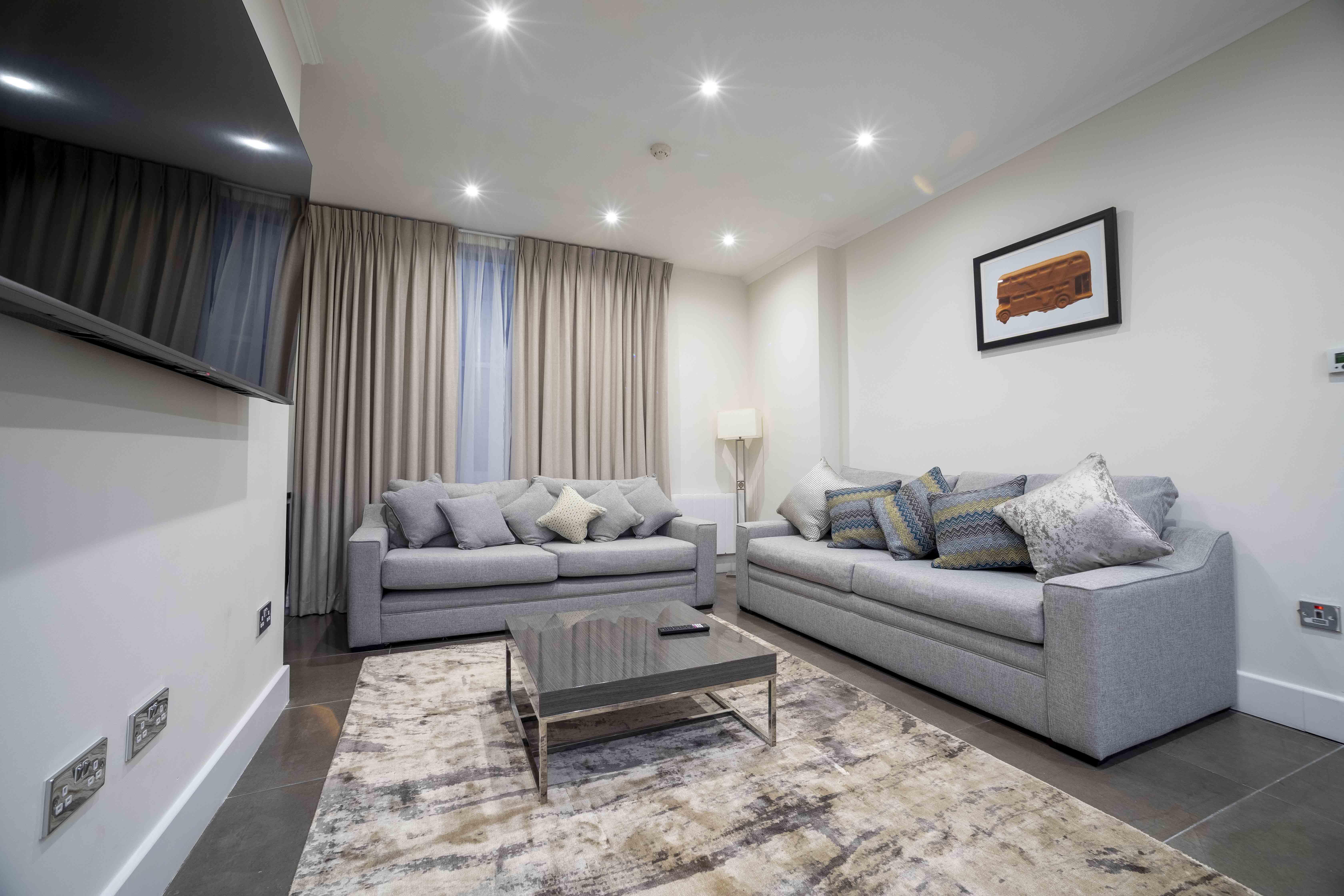 20 Hertford Street Aparthotel 4*