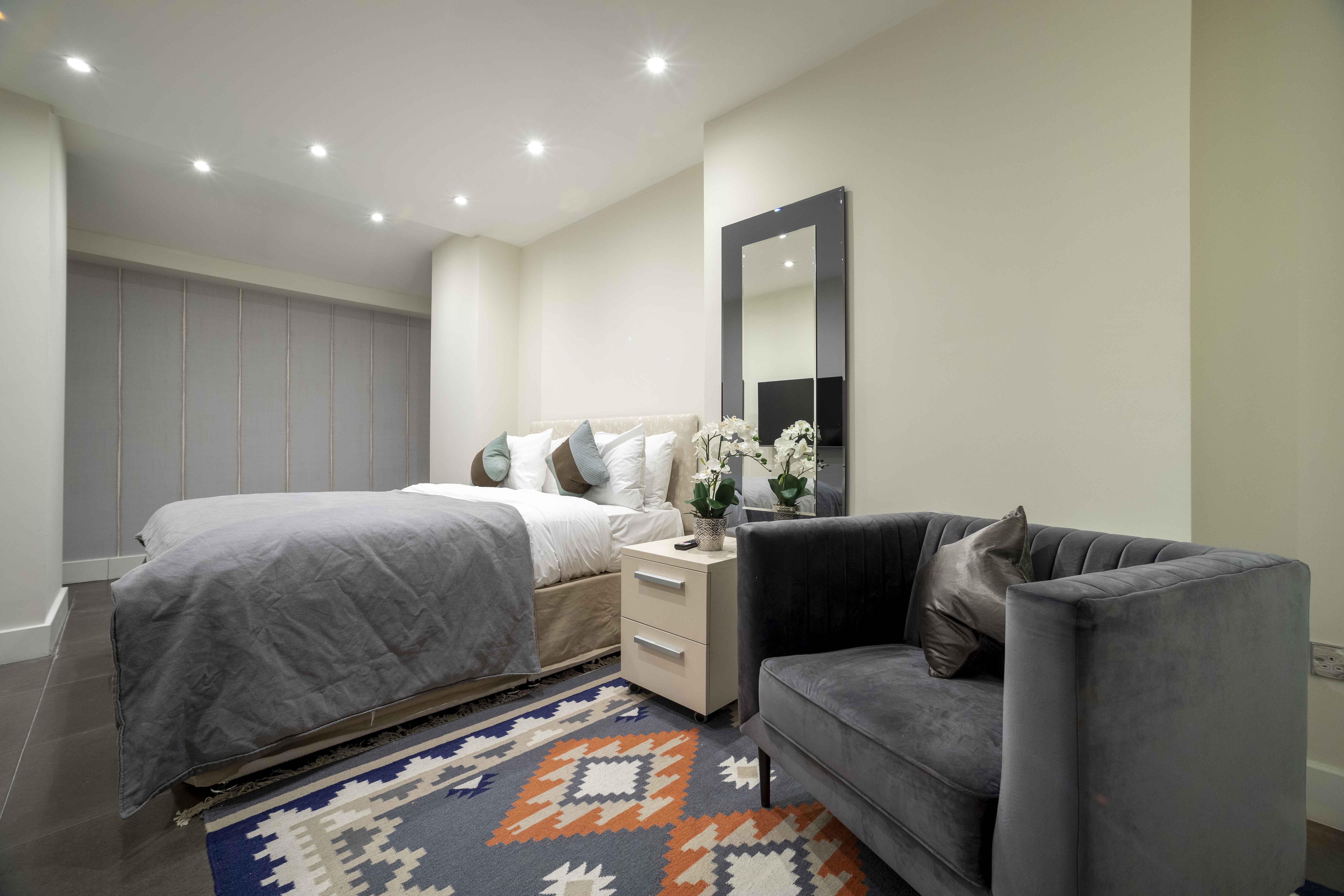 20 Hertford Street Aparthotel 4*