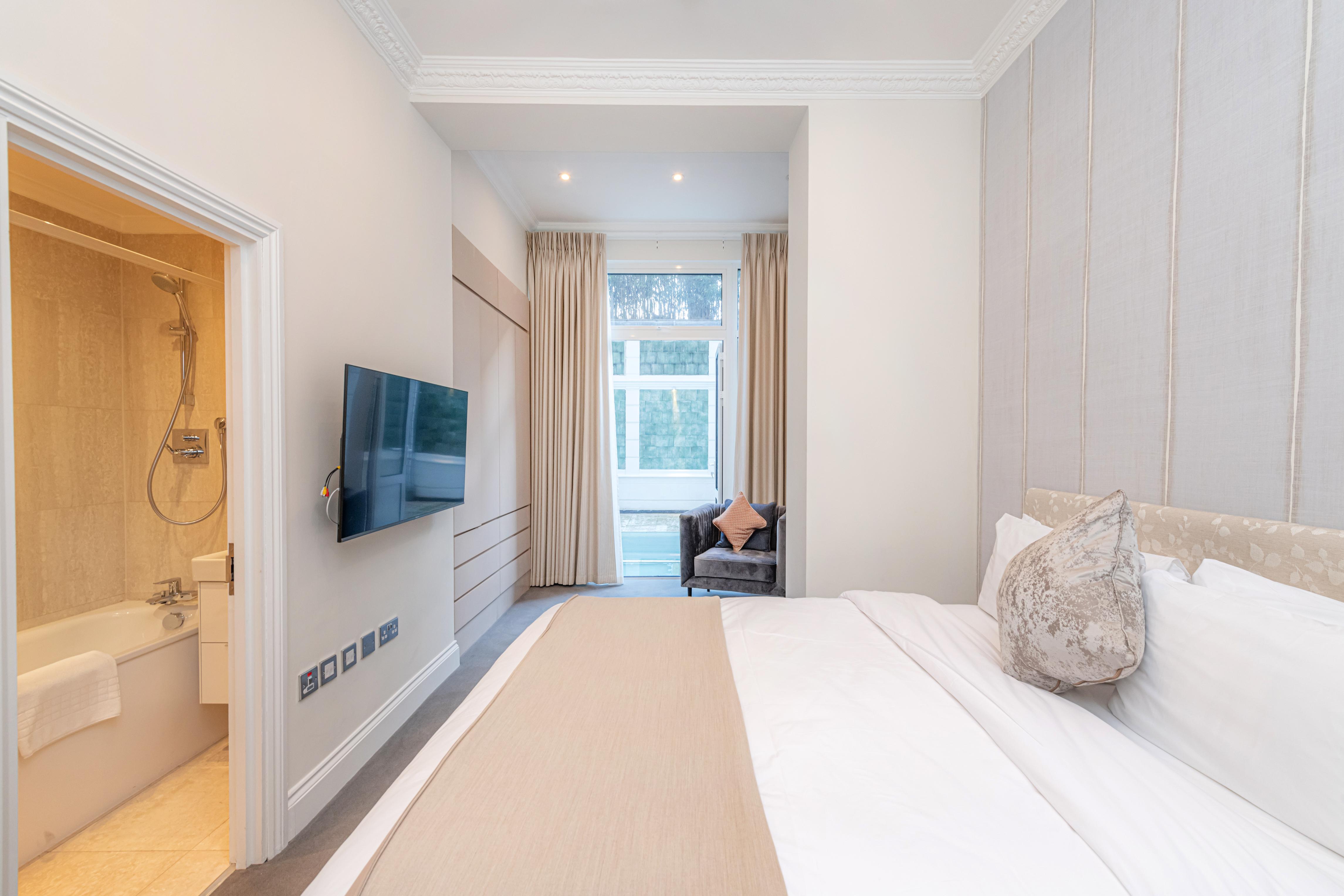 20 Hertford Street 4* London