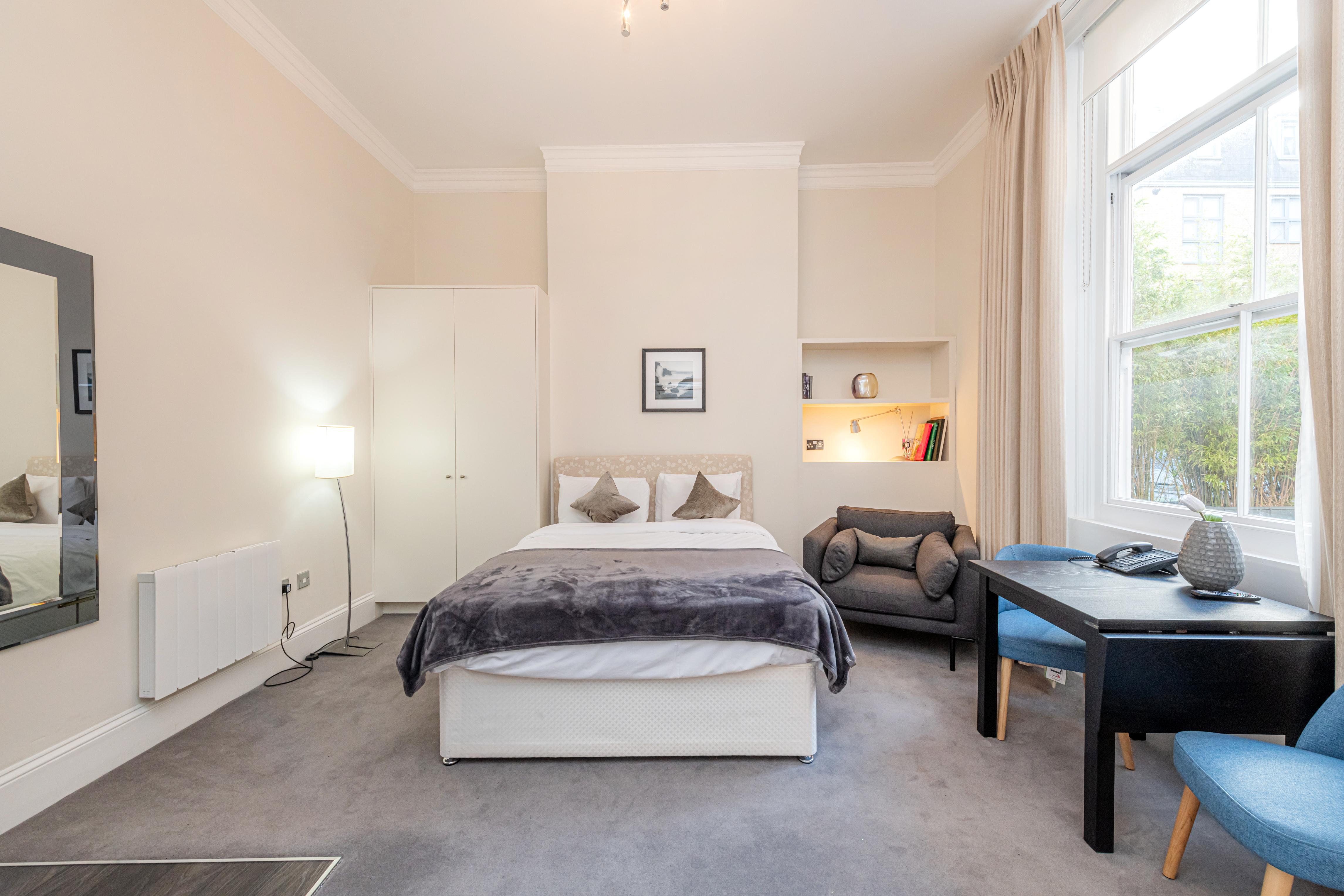 Aparthotel 20 Hertford Street London