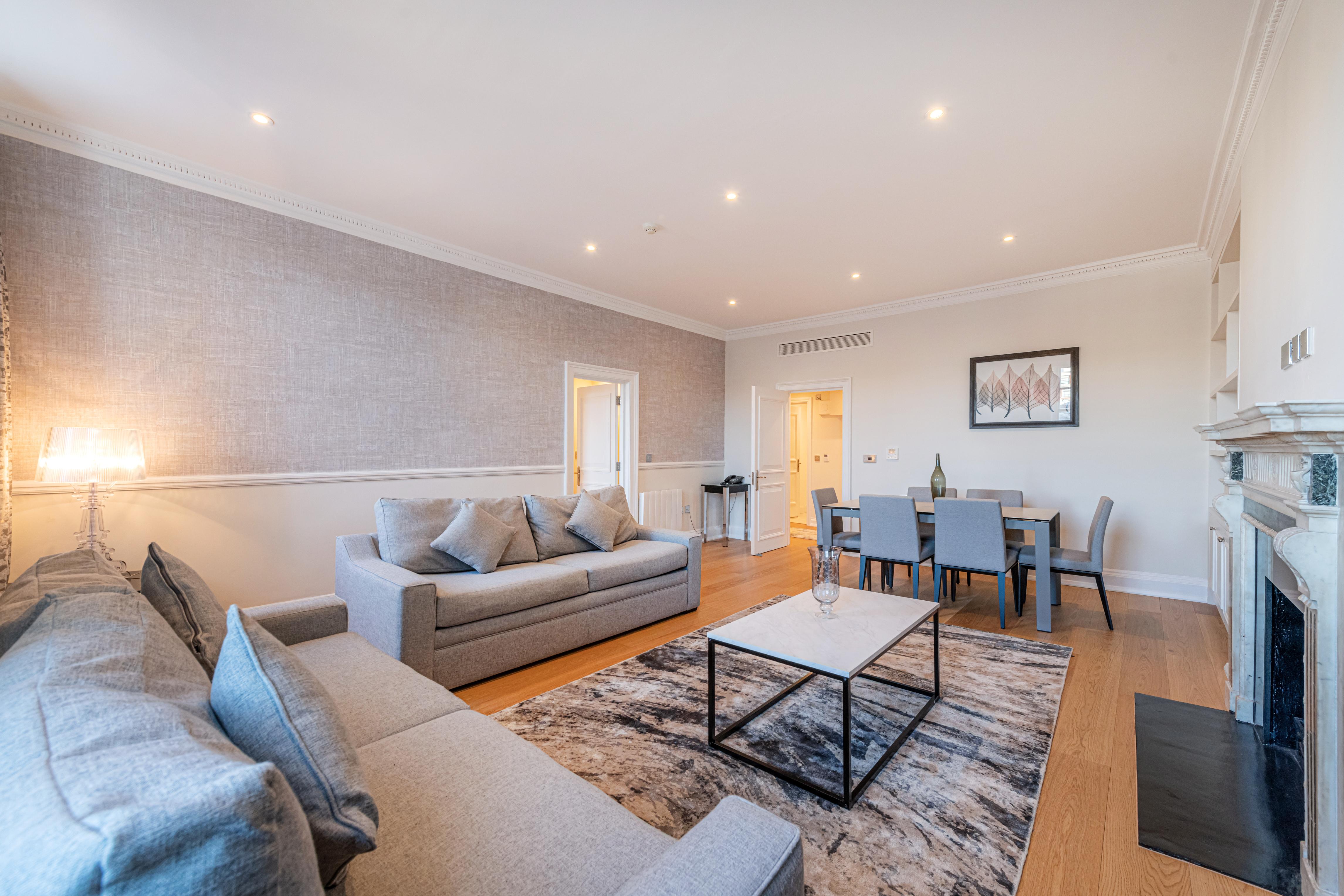 20 Hertford Street Aparthotel 4*